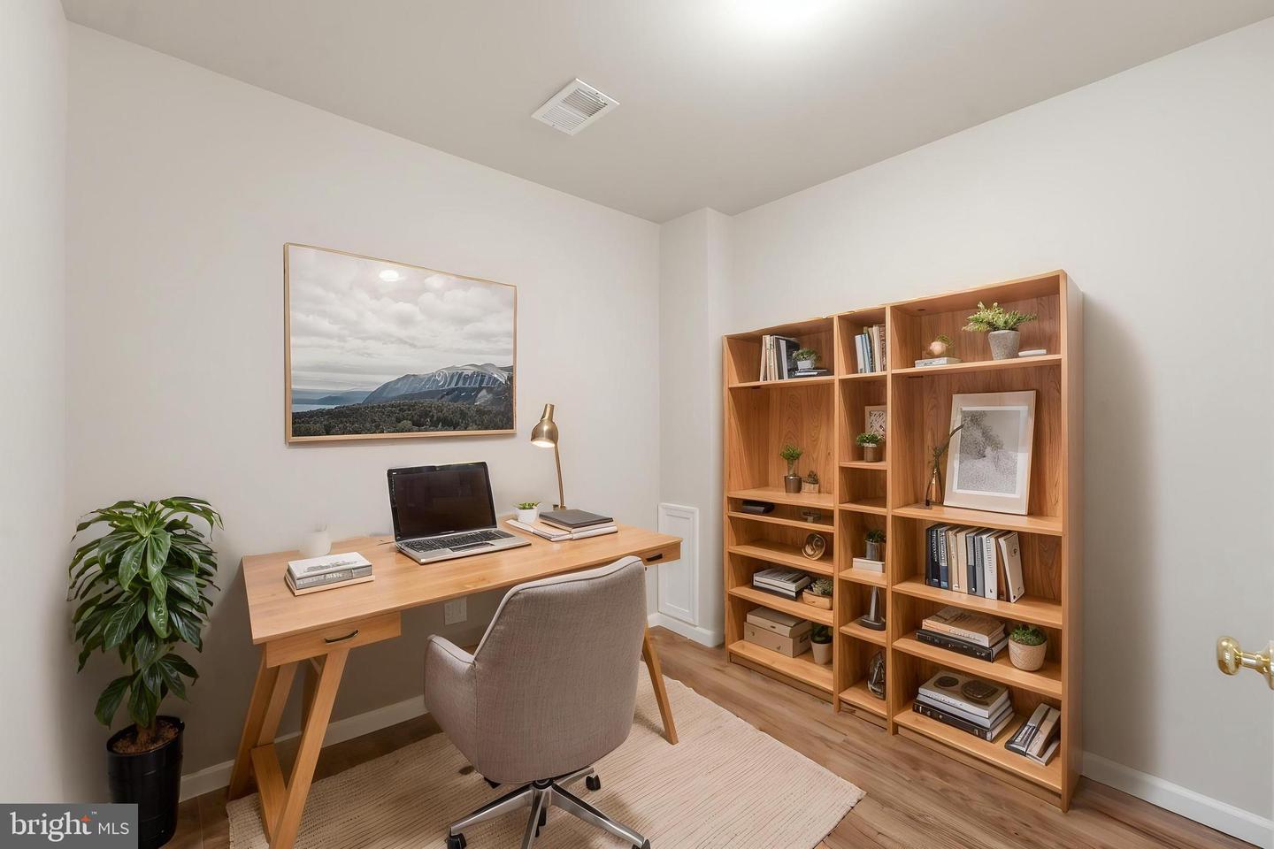 43775 Brookline Ter Property Photo 49