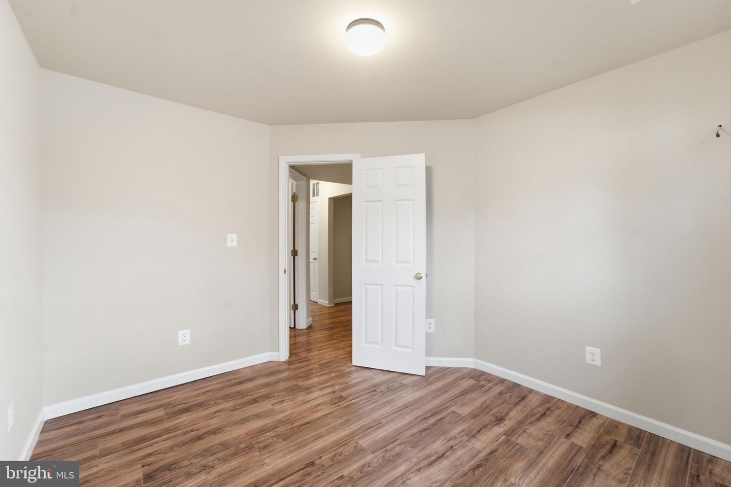 43775 Brookline Ter Property Photo 51