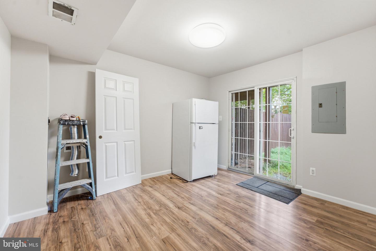 43775 Brookline Ter Property Photo 52