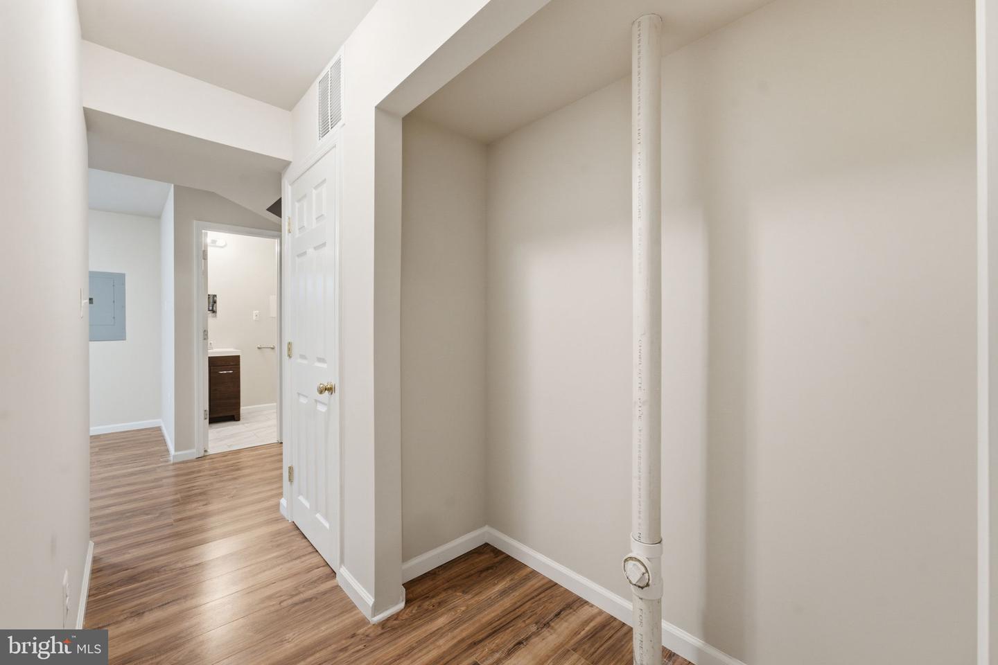 43775 Brookline Ter Property Photo 57