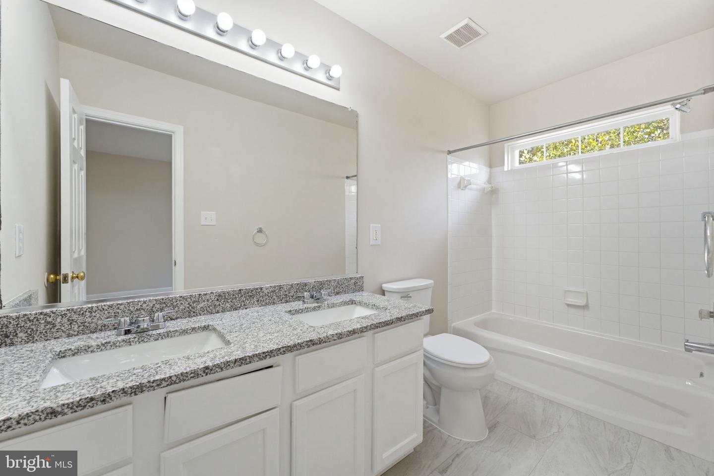 43775 Brookline Ter Property Photo 60
