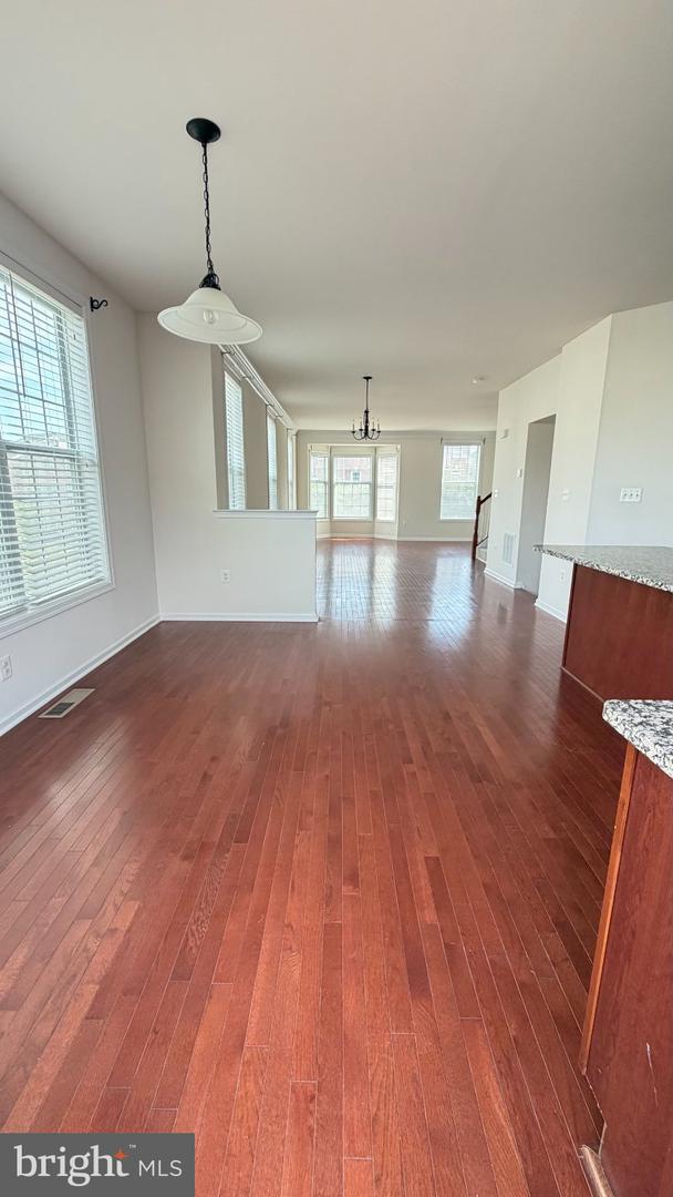 43196 Whelplehill Ter Property Photo 10