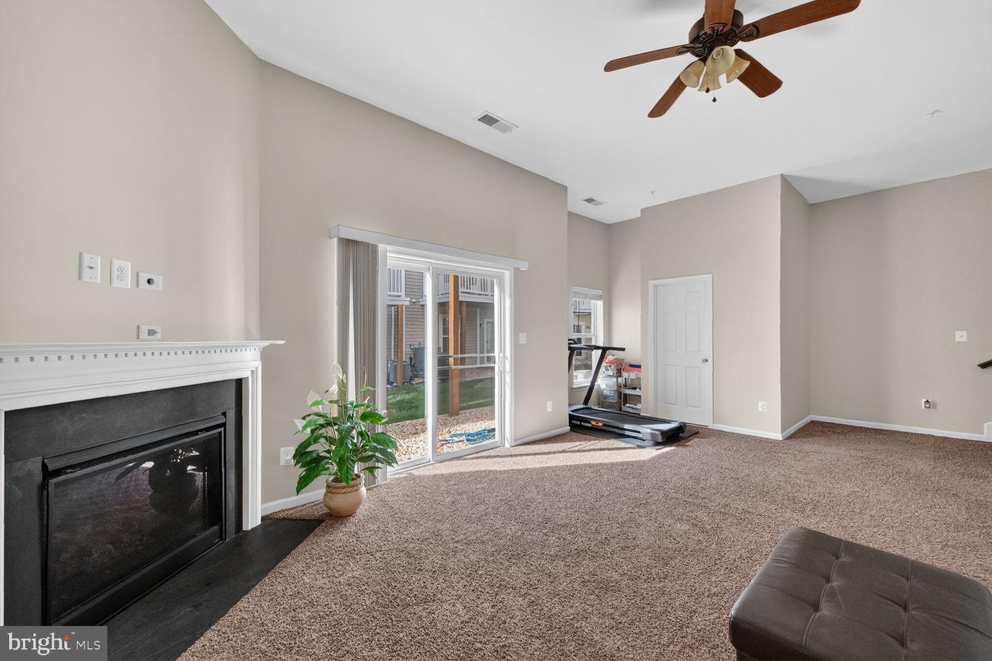 24650 Caribou Sq Property Photo 28