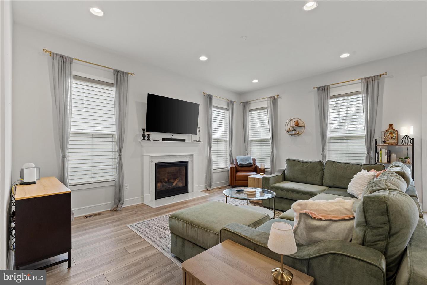 23948 Nightsong Ct Property Photo 17