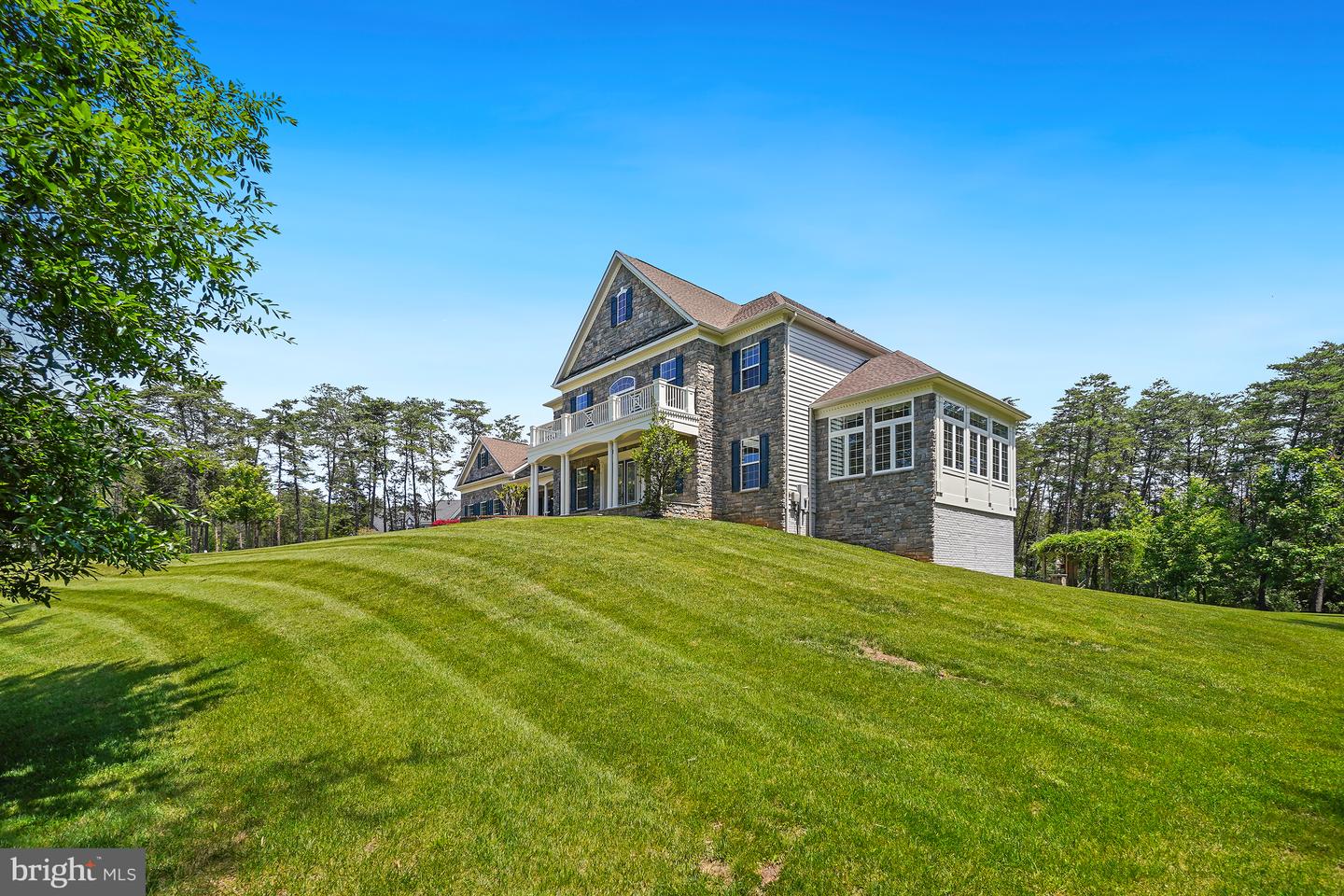 42115 Pleasant Forest Ct Property Photo 6