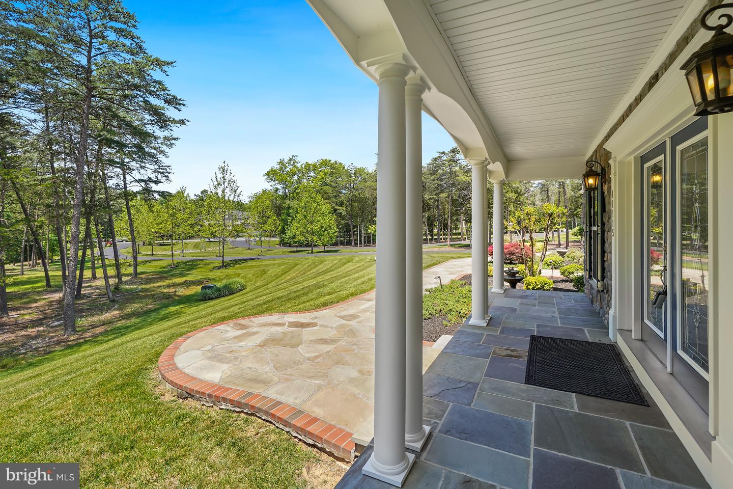 42115 Pleasant Forest Ct Property Photo 9