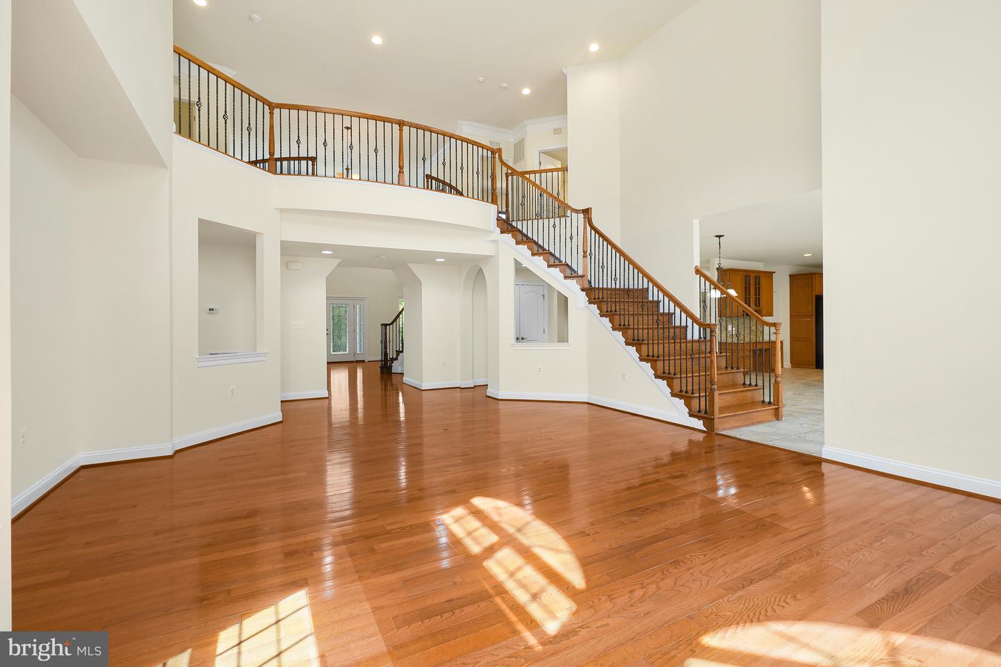 42115 Pleasant Forest Ct Property Photo 17