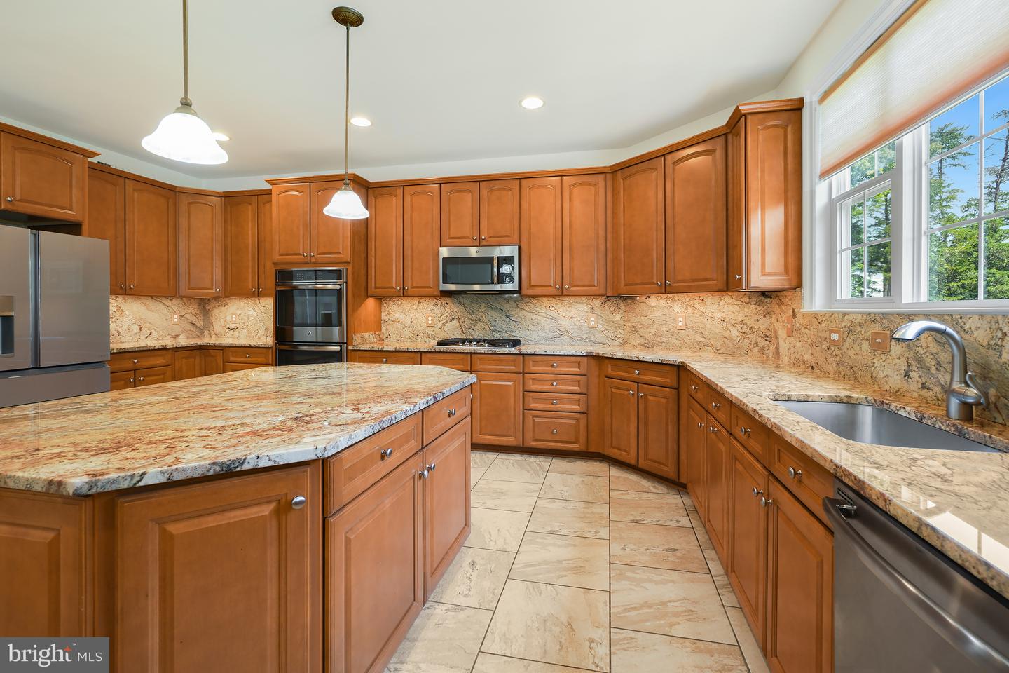 42115 Pleasant Forest Ct Property Photo 24