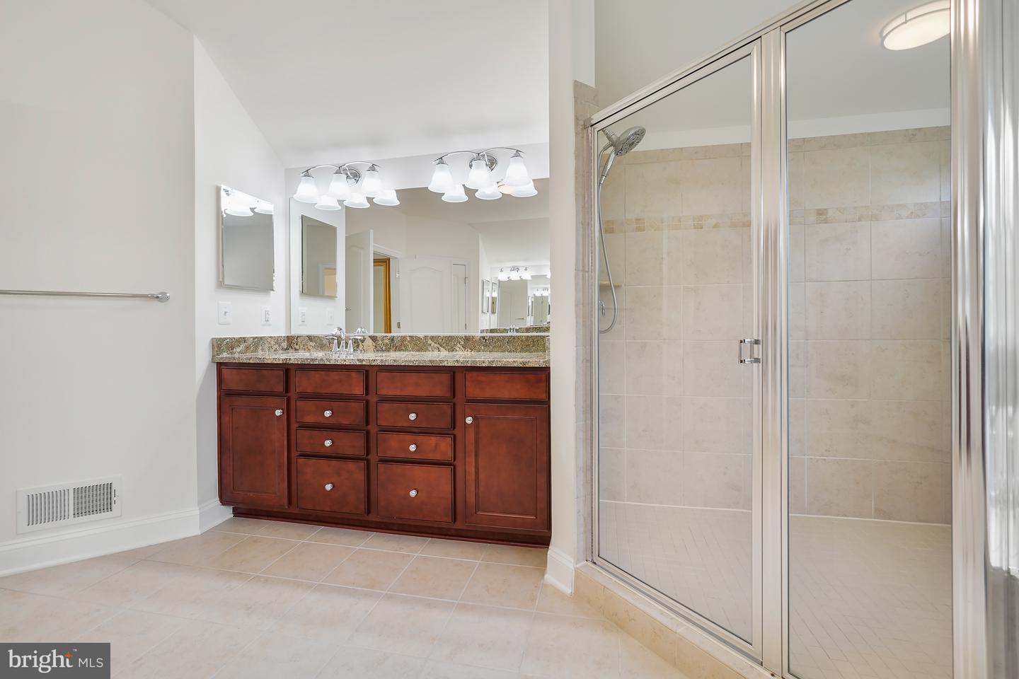 42115 Pleasant Forest Ct Property Photo 39