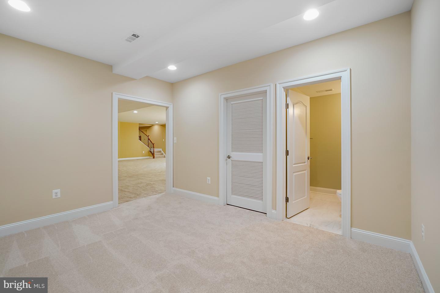 42115 Pleasant Forest Ct Property Photo 46