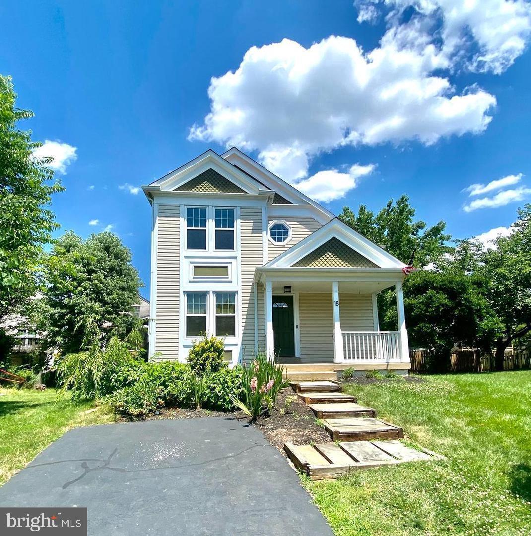 18 BROOKMEADE CT Property Photo 1