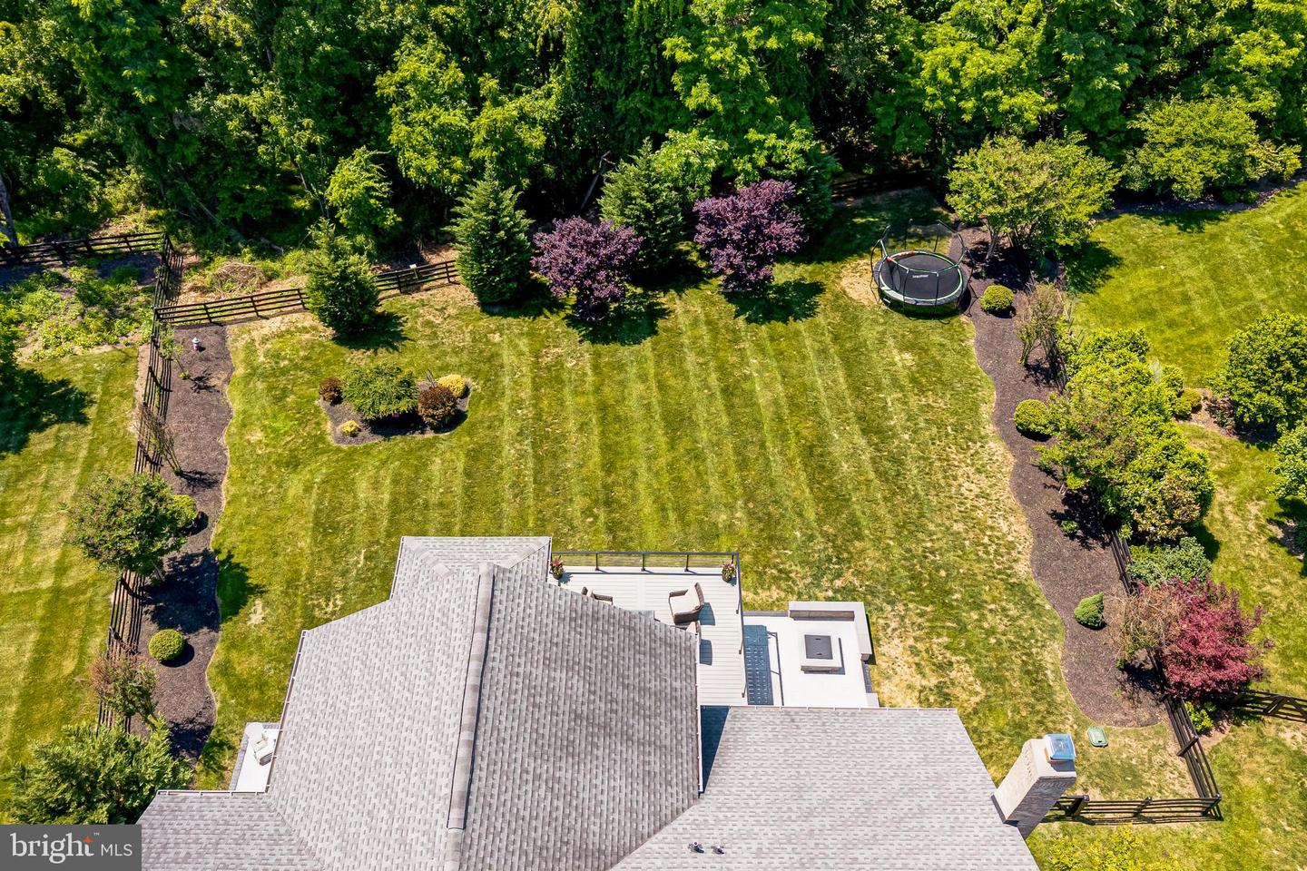 24168 Spring Meadow Cir Property Photo 7