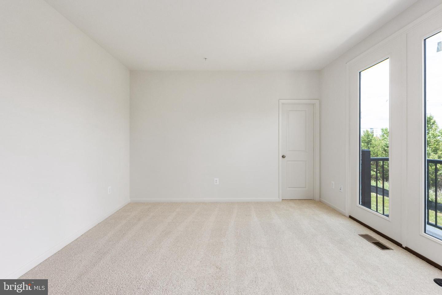20878 Murry Falls Terrace Property Photo 21