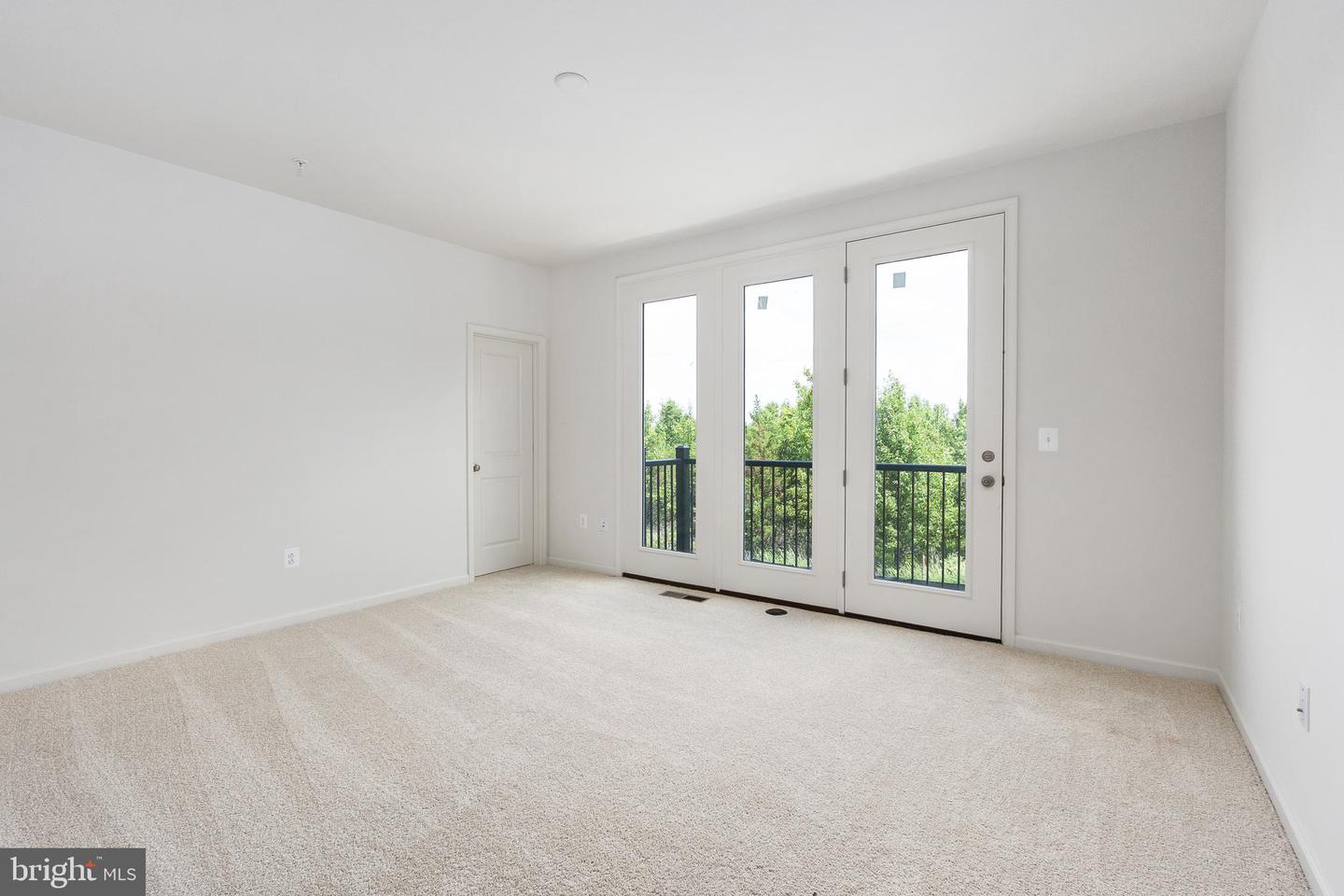 20878 Murry Falls Terrace Property Photo 22