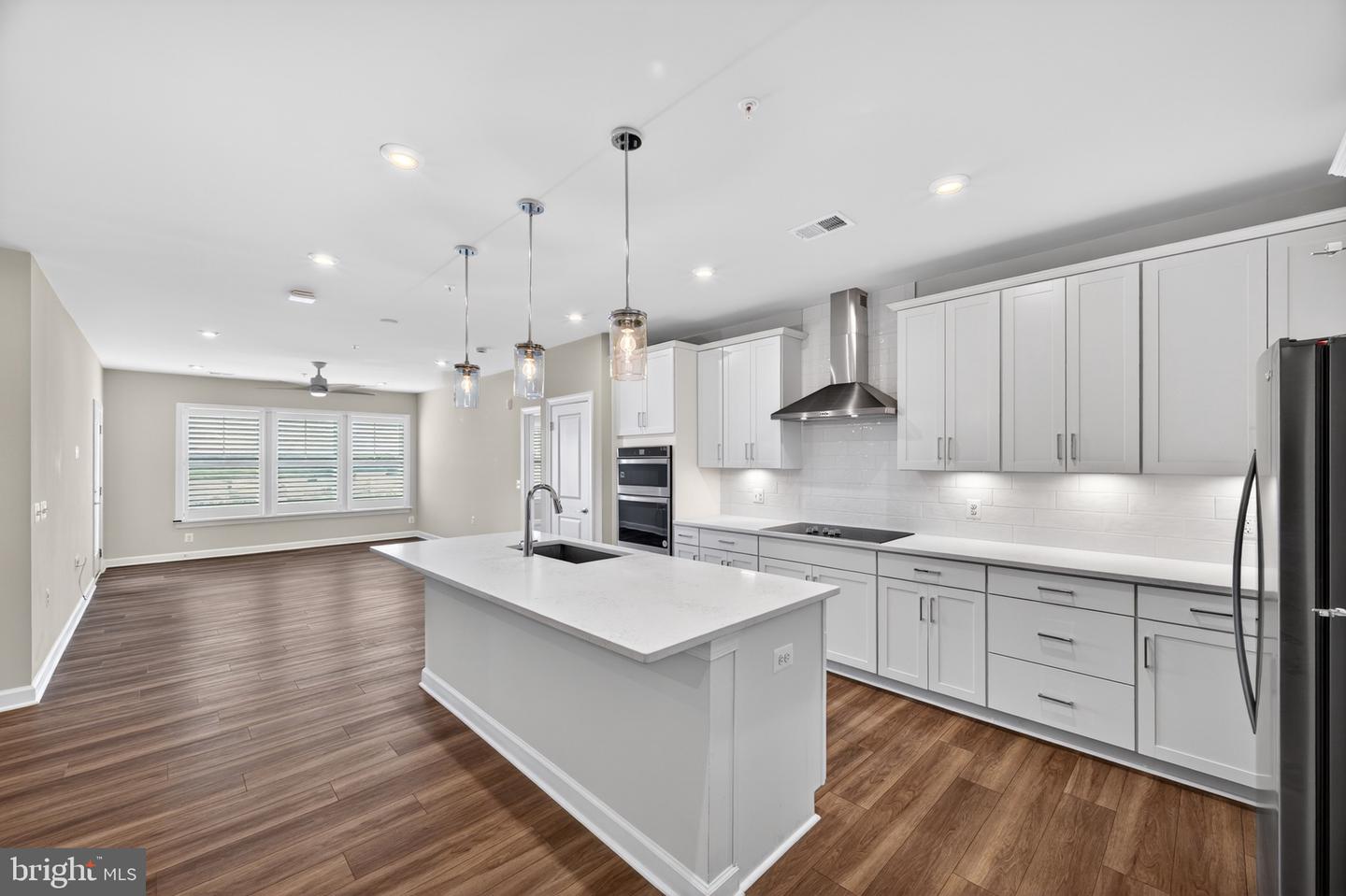 21630 Hawksbill High Cir #405 Property Photo 1