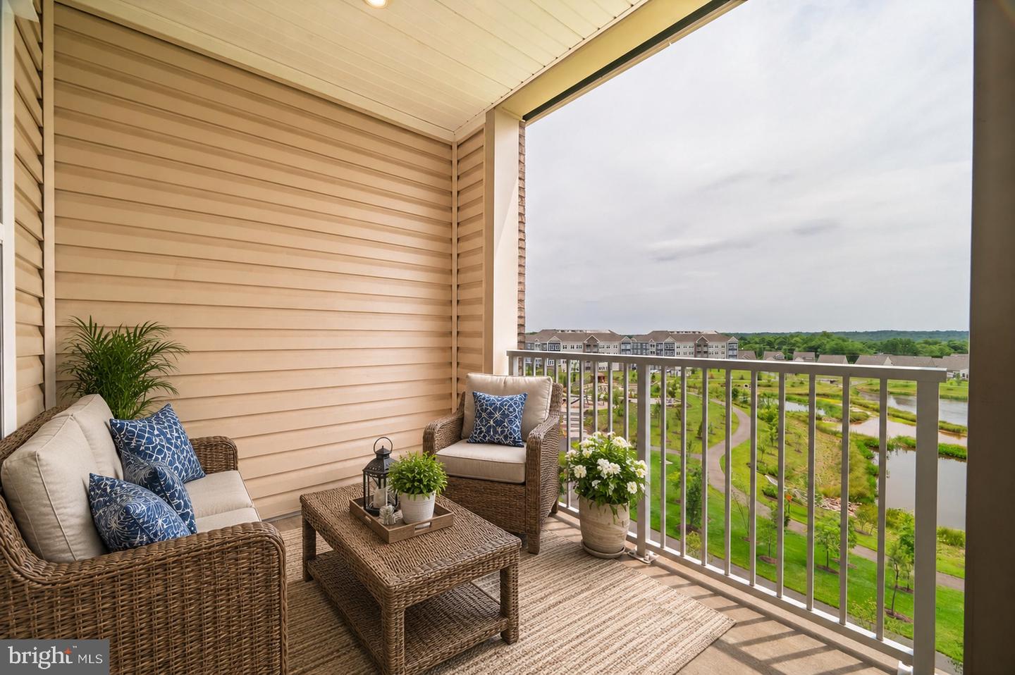 21630 Hawksbill High Cir #405 Property Photo 2