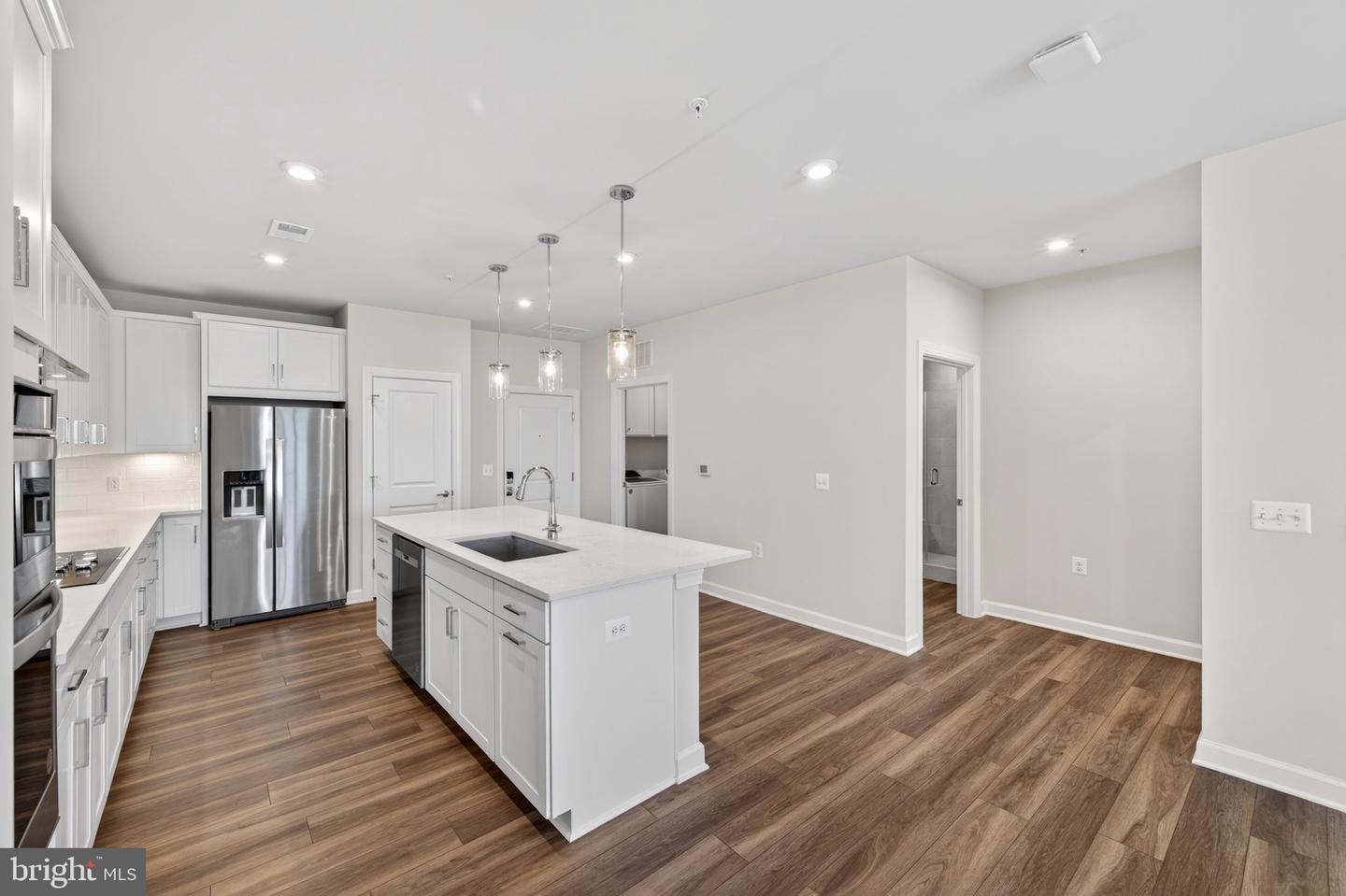 21630 Hawksbill High Cir #405 Property Photo 9