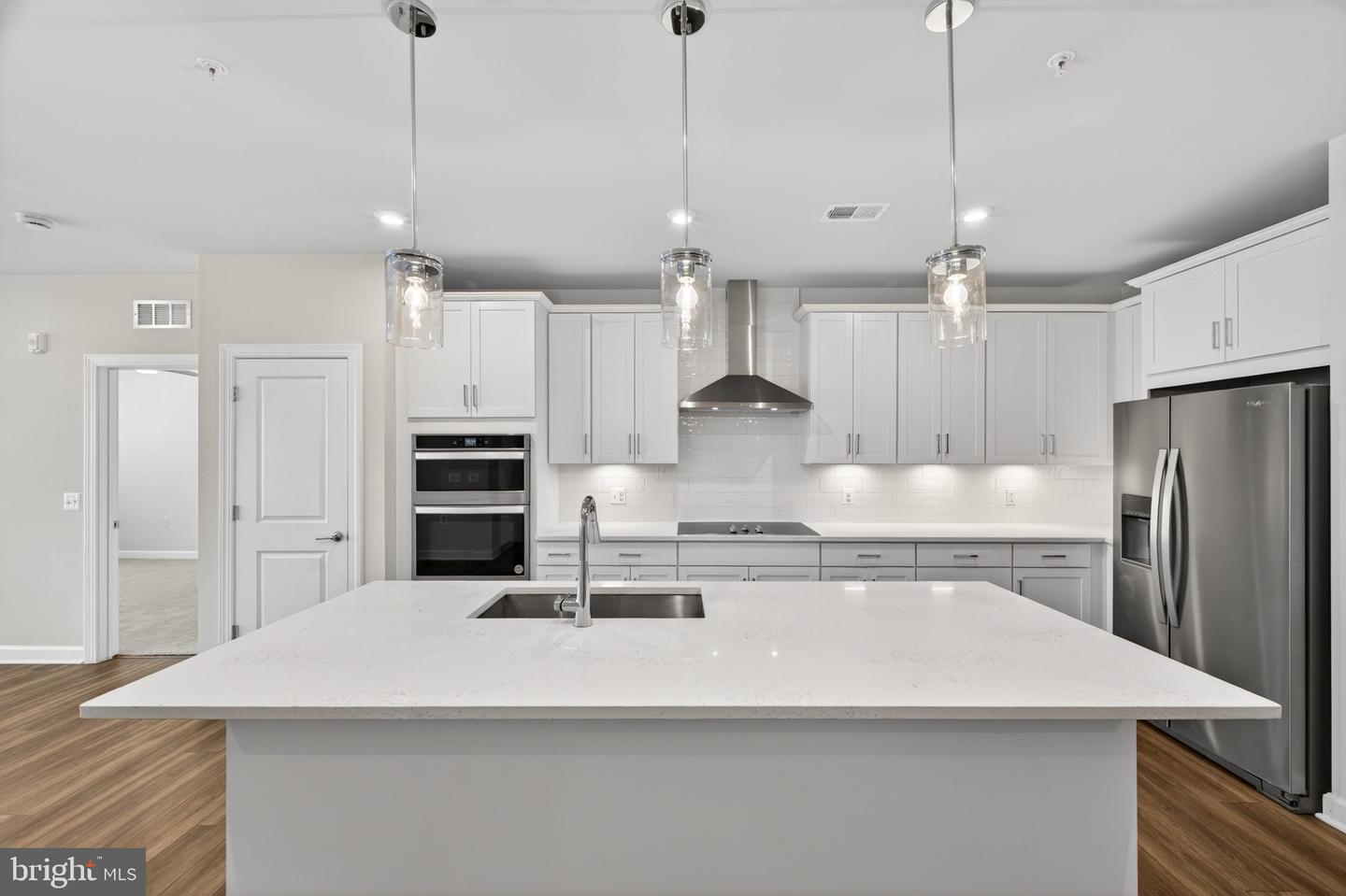 21630 Hawksbill High Cir #405 Property Photo 11
