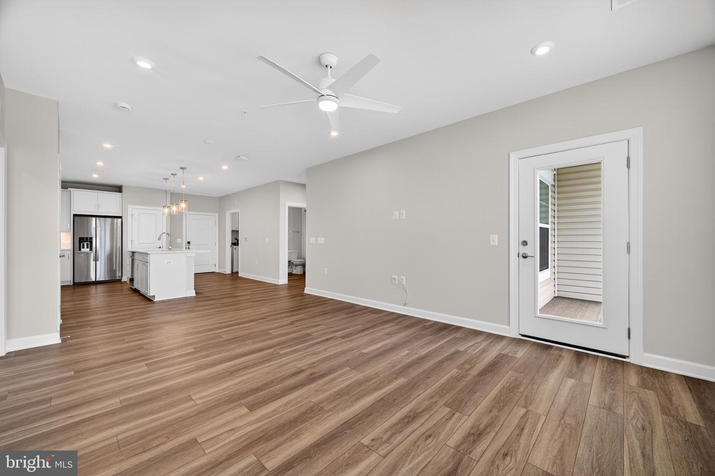 21630 Hawksbill High Cir #405 Property Photo 14