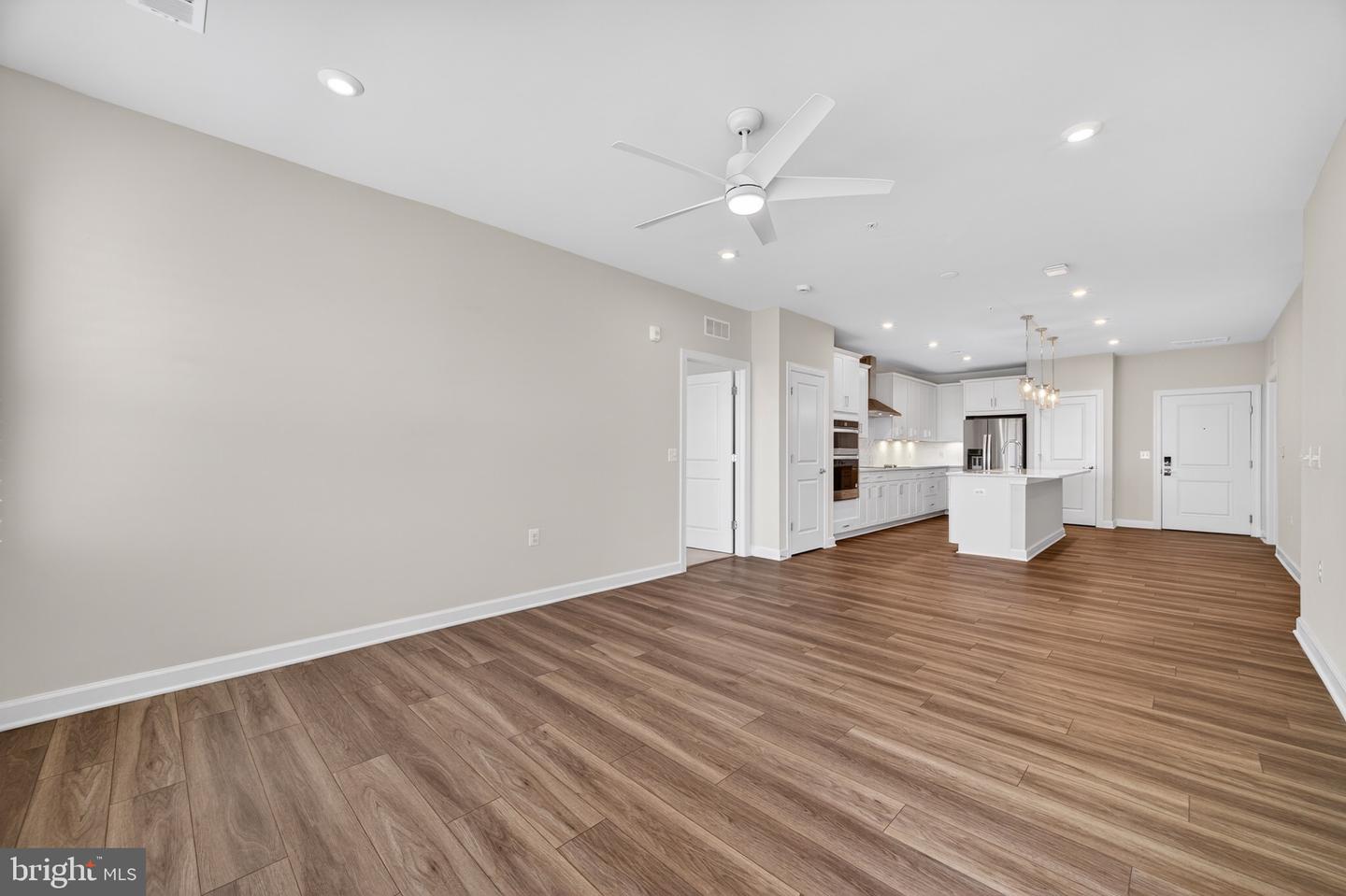21630 Hawksbill High Cir #405 Property Photo 15