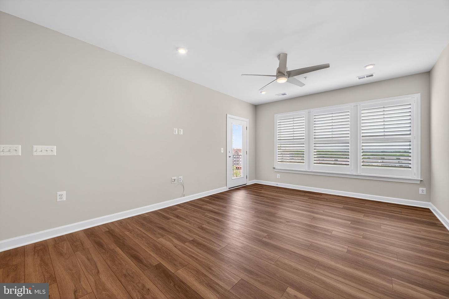 21630 Hawksbill High Cir #405 Property Photo 17