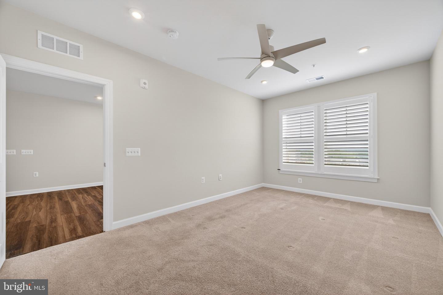 21630 Hawksbill High Cir #405 Property Photo 19