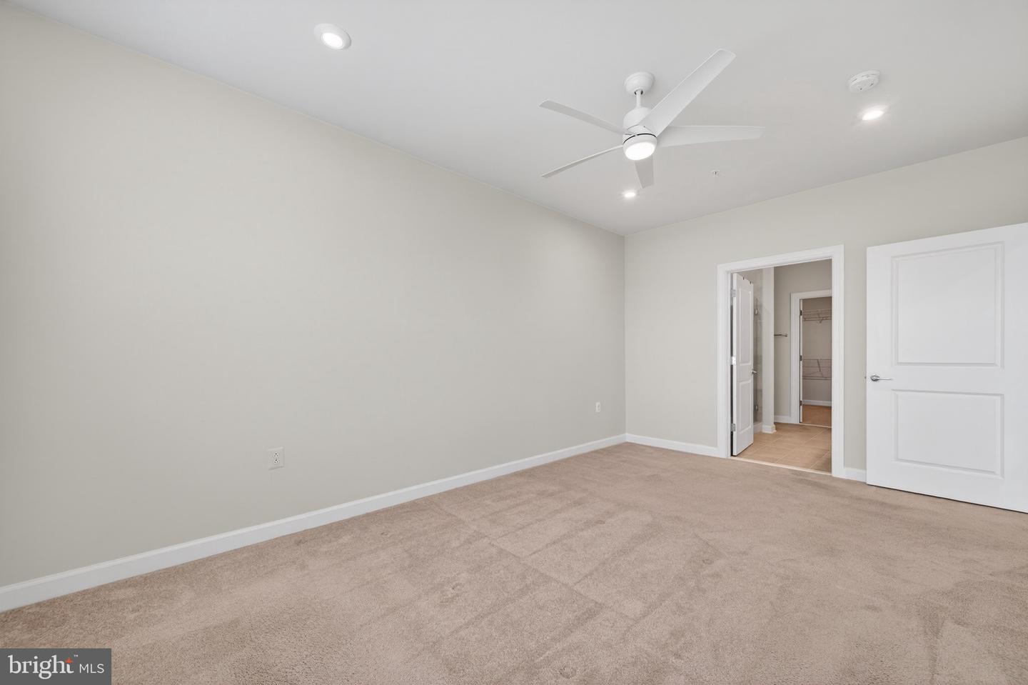 21630 Hawksbill High Cir #405 Property Photo 21