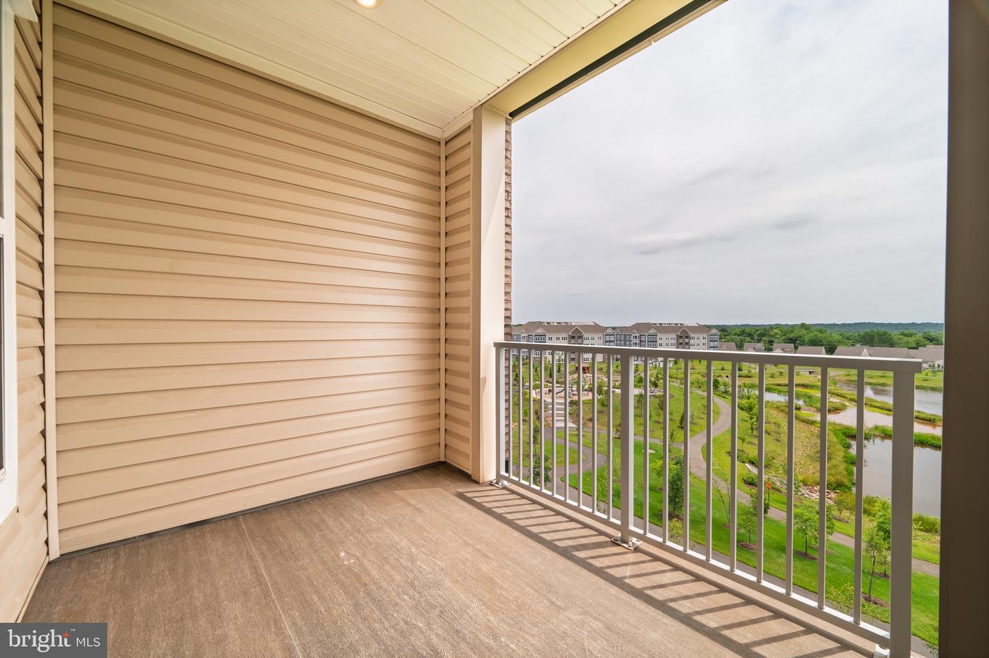 21630 Hawksbill High Cir #405 Property Photo 34