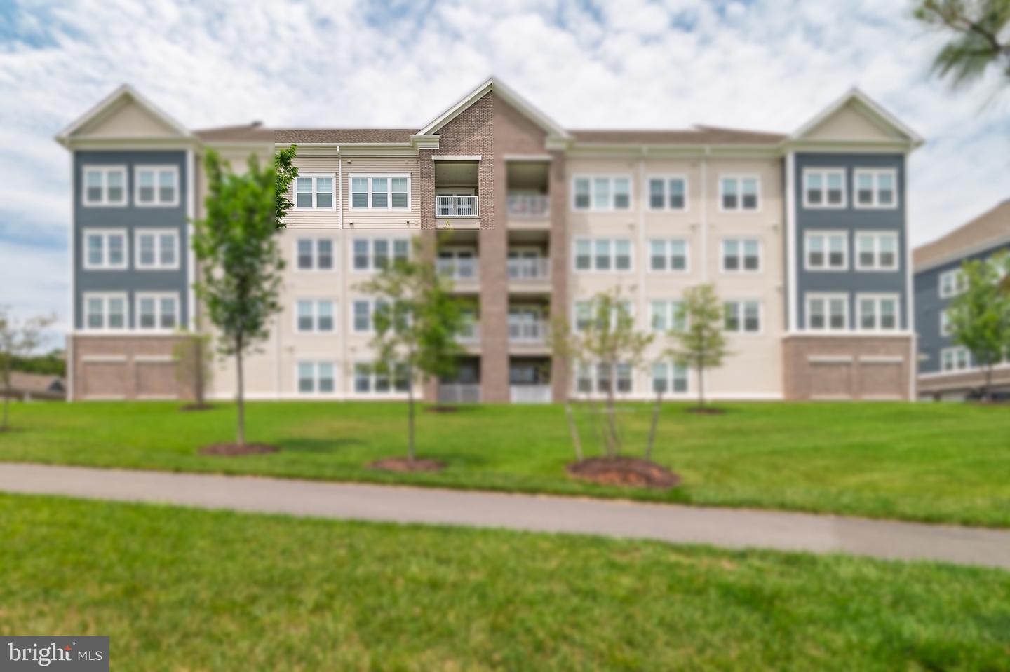 21630 Hawksbill High Cir #405 Property Photo 39