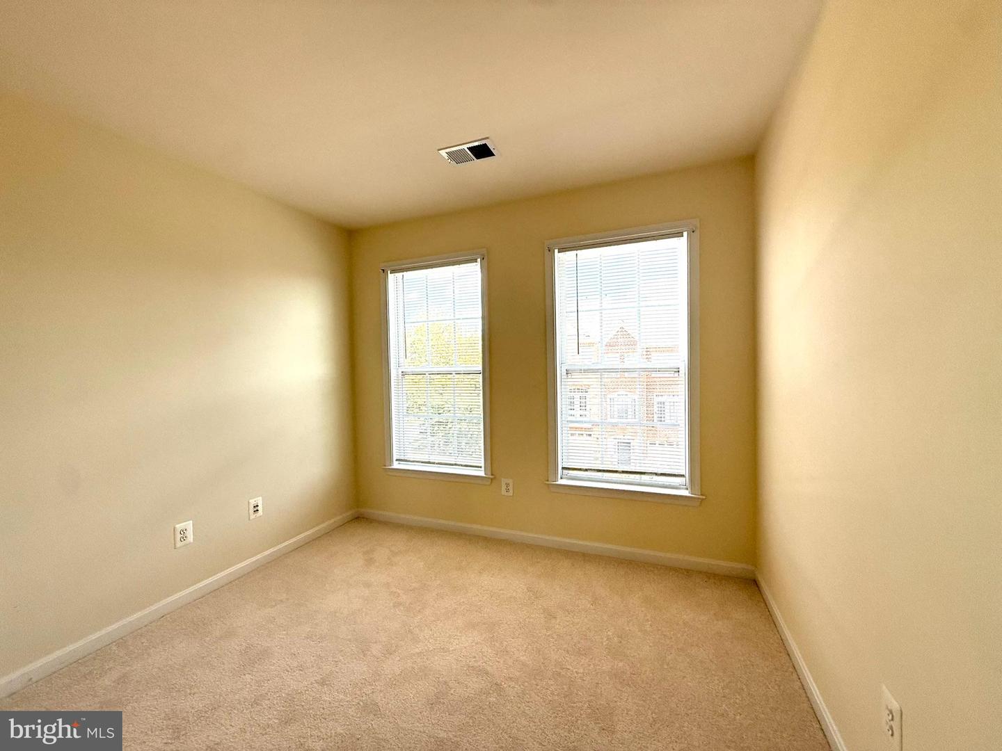 21929 Bayard Ter Property Photo 23