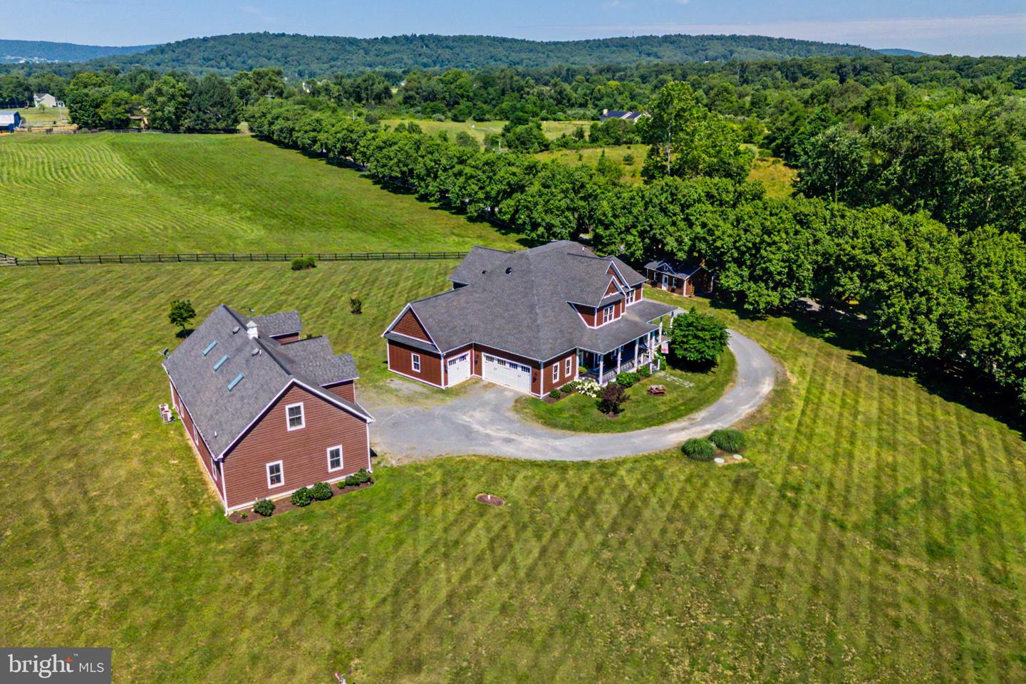 16081 Purcellville Rd Property Photo 18