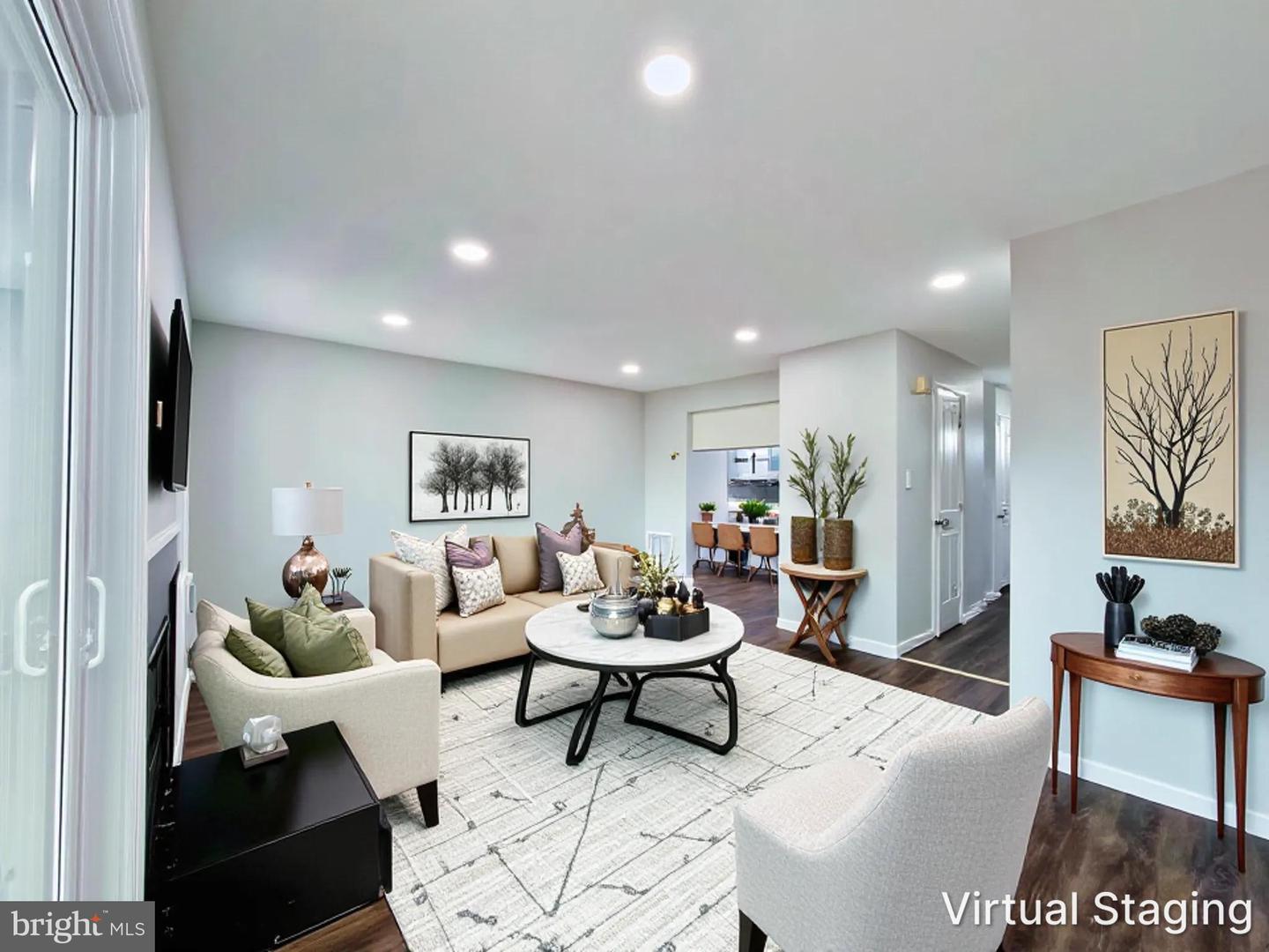 30 Sugarland Square Ct Property Photo 4