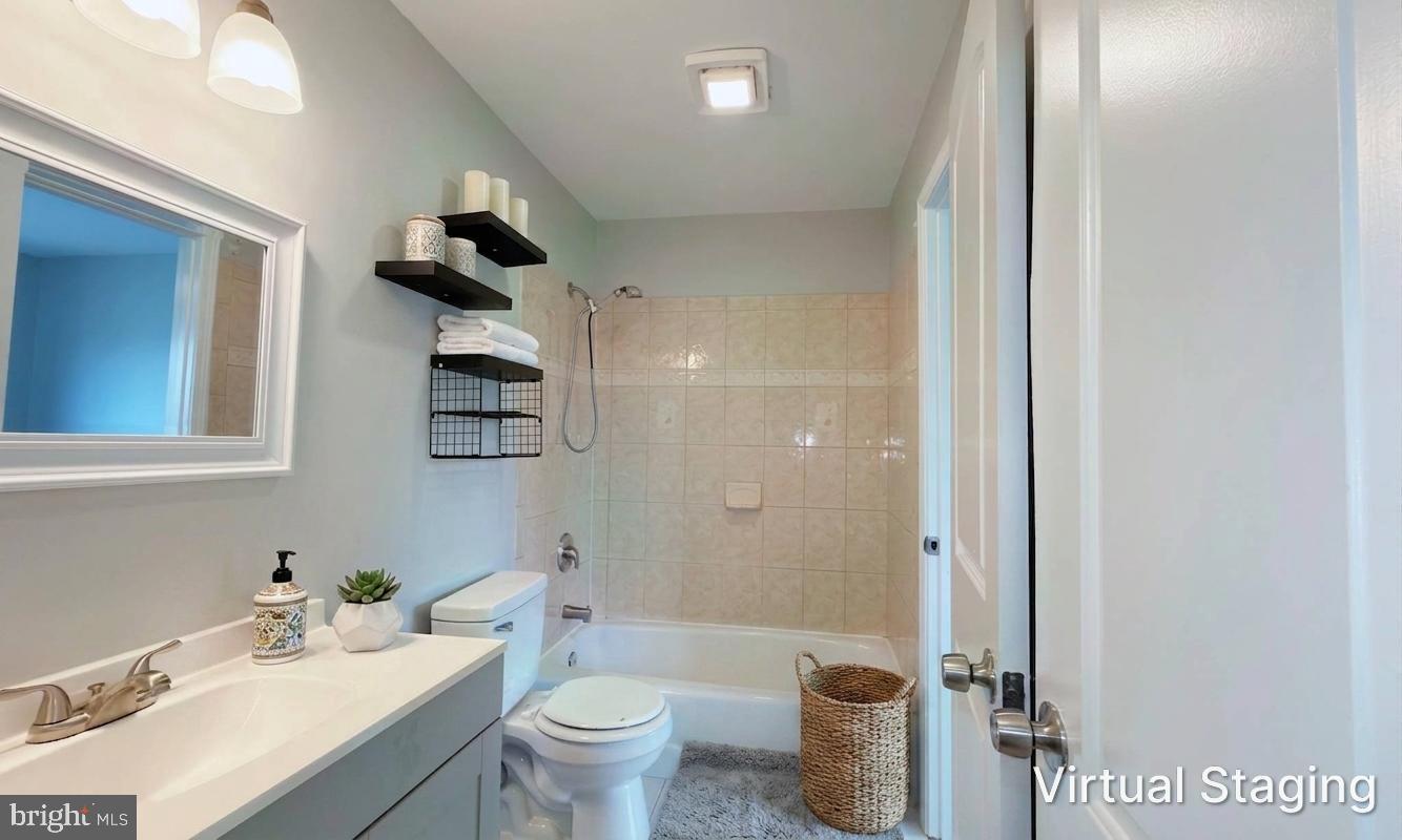 30 Sugarland Square Ct Property Photo 17