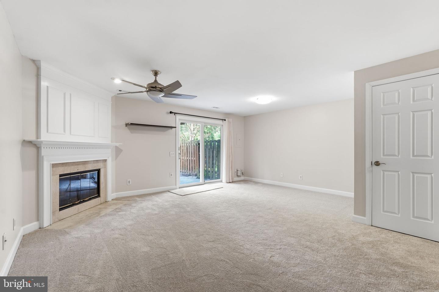 43571 Plantation Ter Property Photo 25