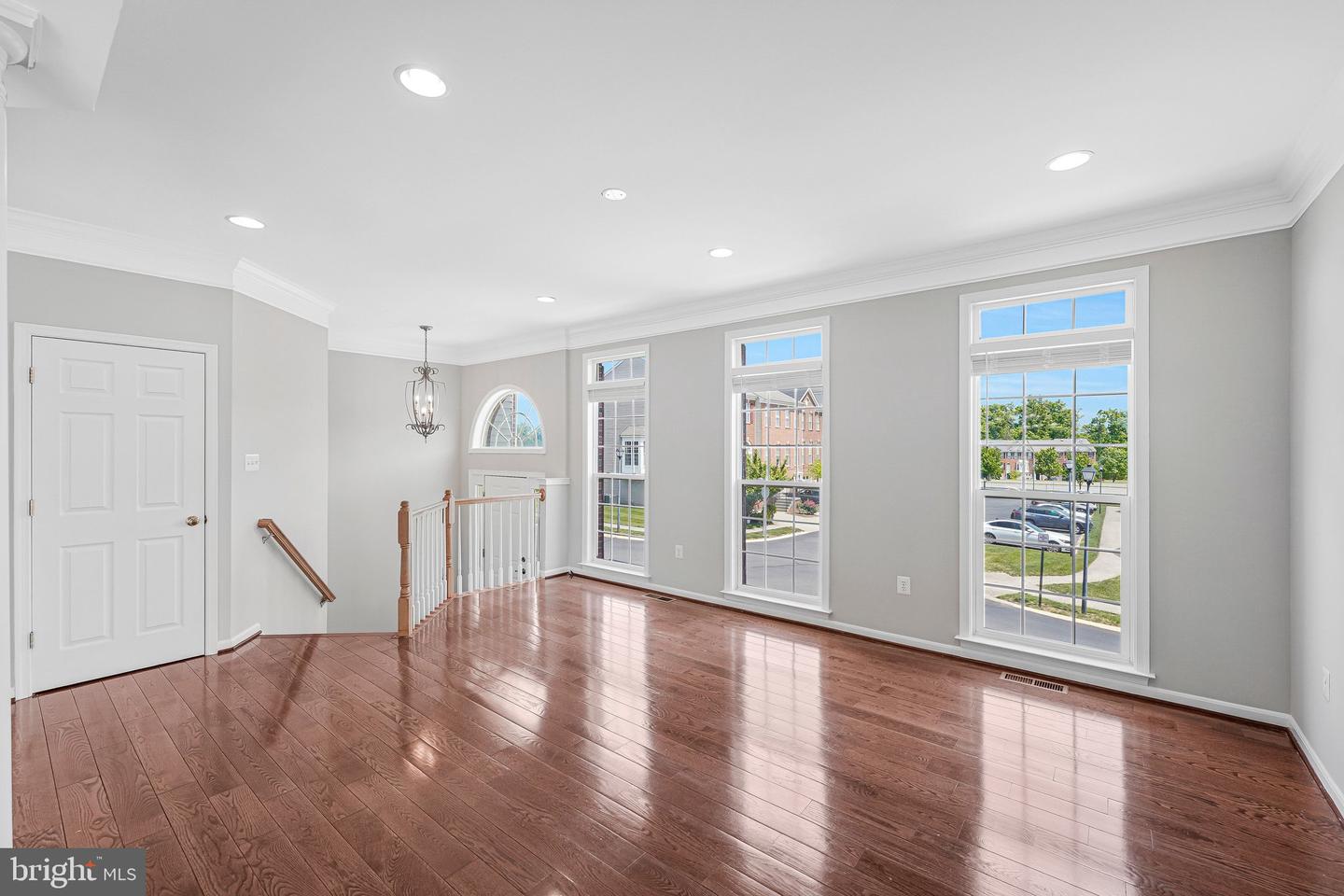 22247 Waterberry Ter Property Photo 4