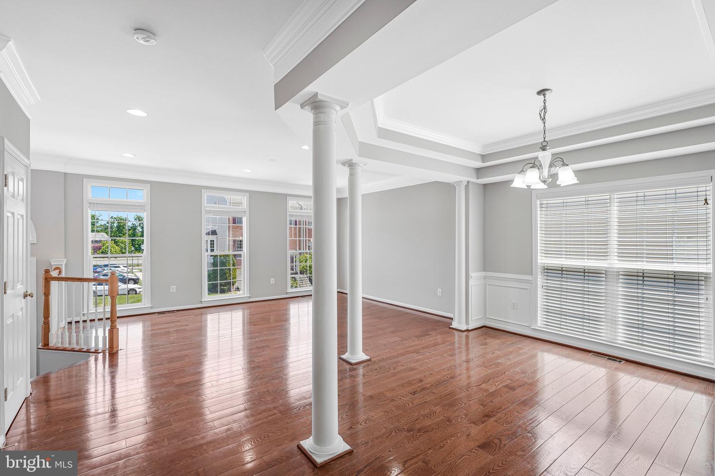 22247 Waterberry Ter Property Photo 5