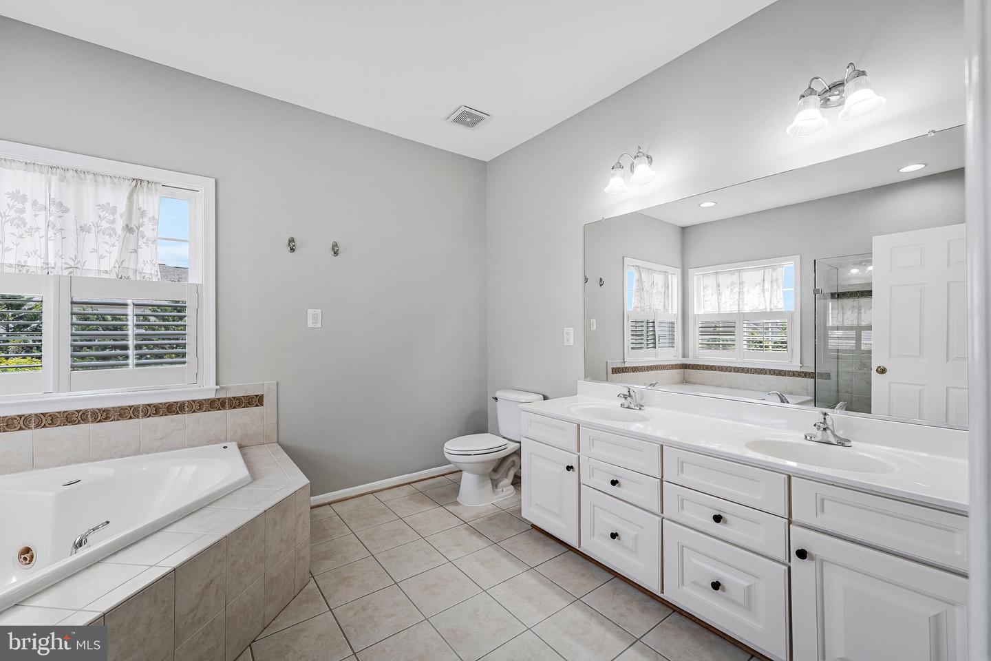 22247 Waterberry Ter Property Photo 20
