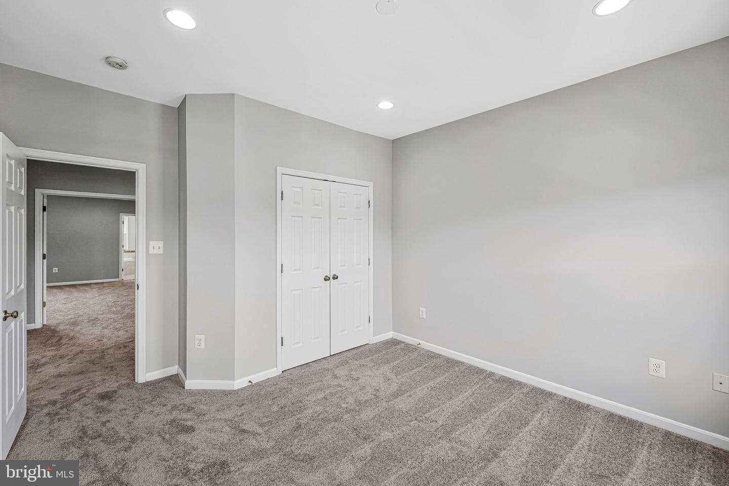 22247 Waterberry Ter Property Photo 25
