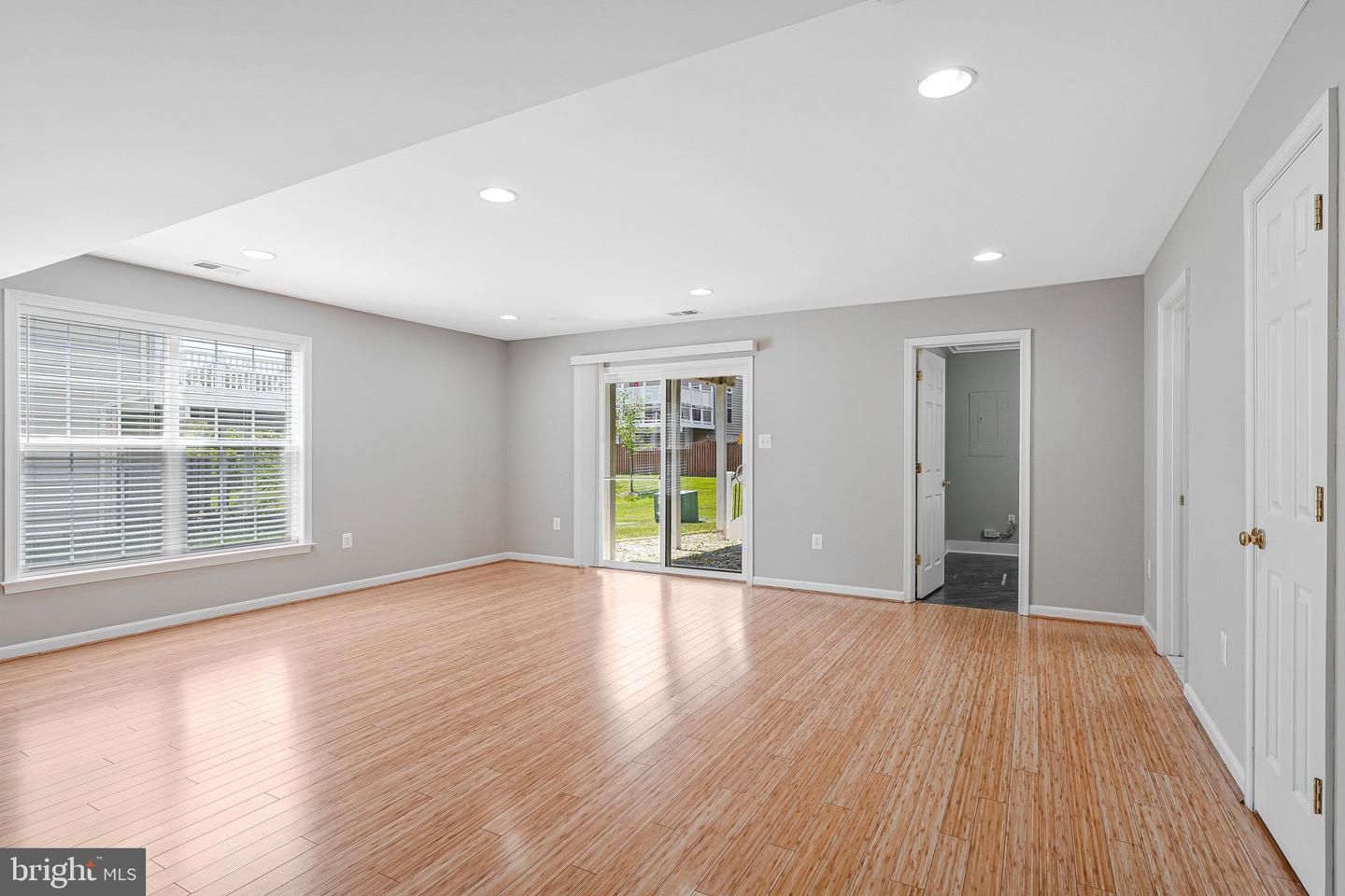 22247 Waterberry Ter Property Photo 27