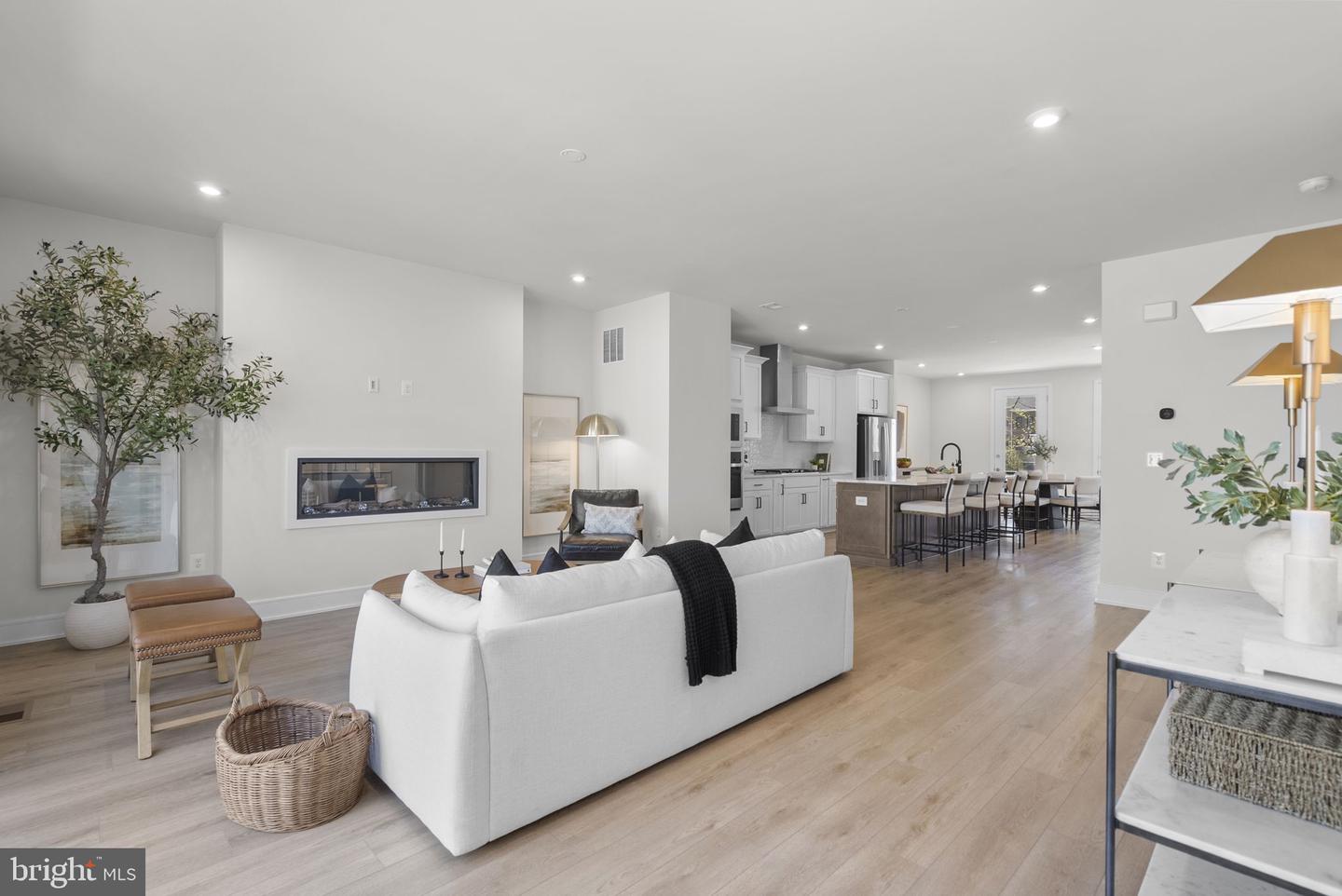 2 Picasso Square #tyce 24-f2 Property Photo 13