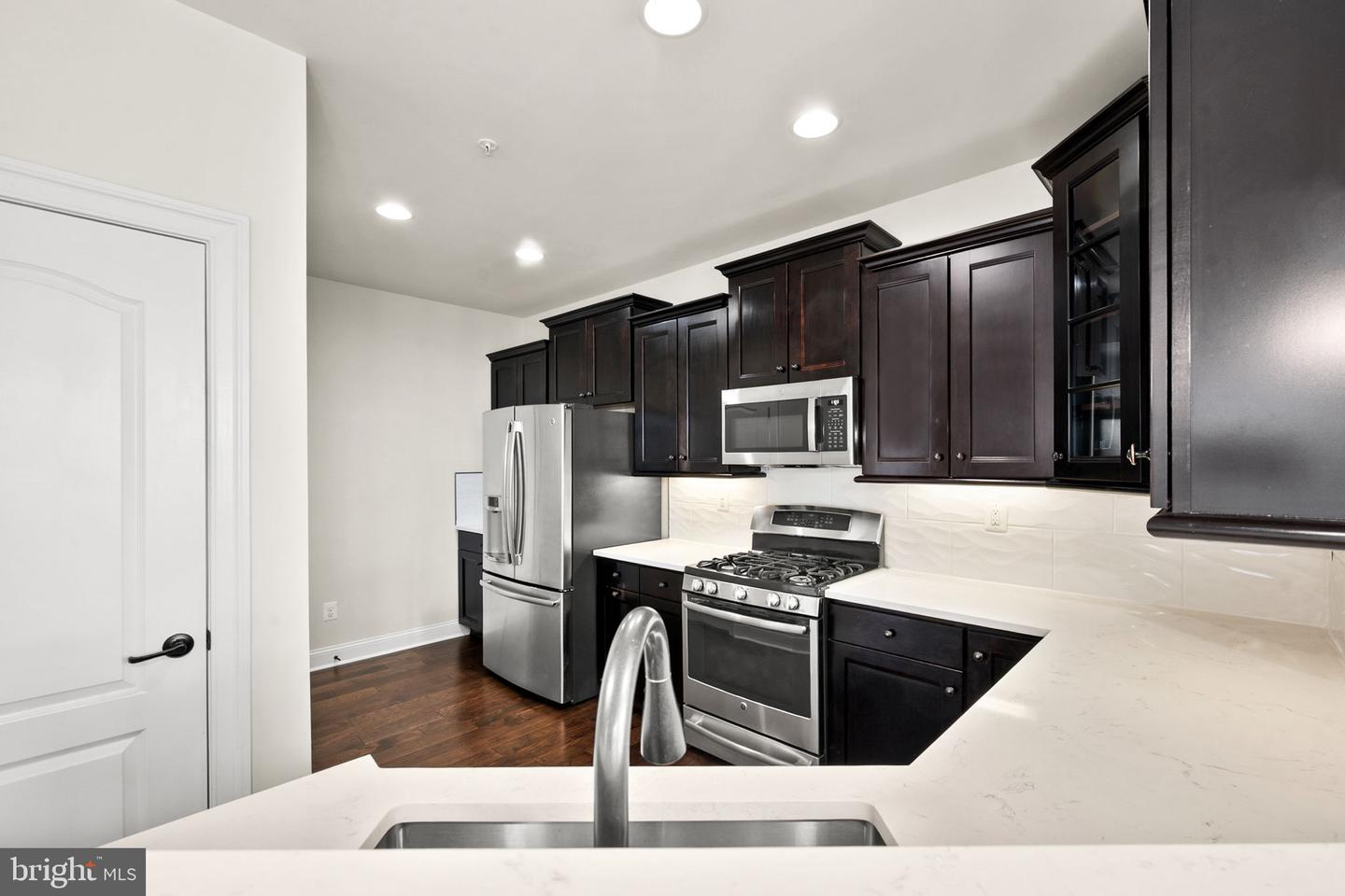 42572 Wildly Ter Property Photo 8