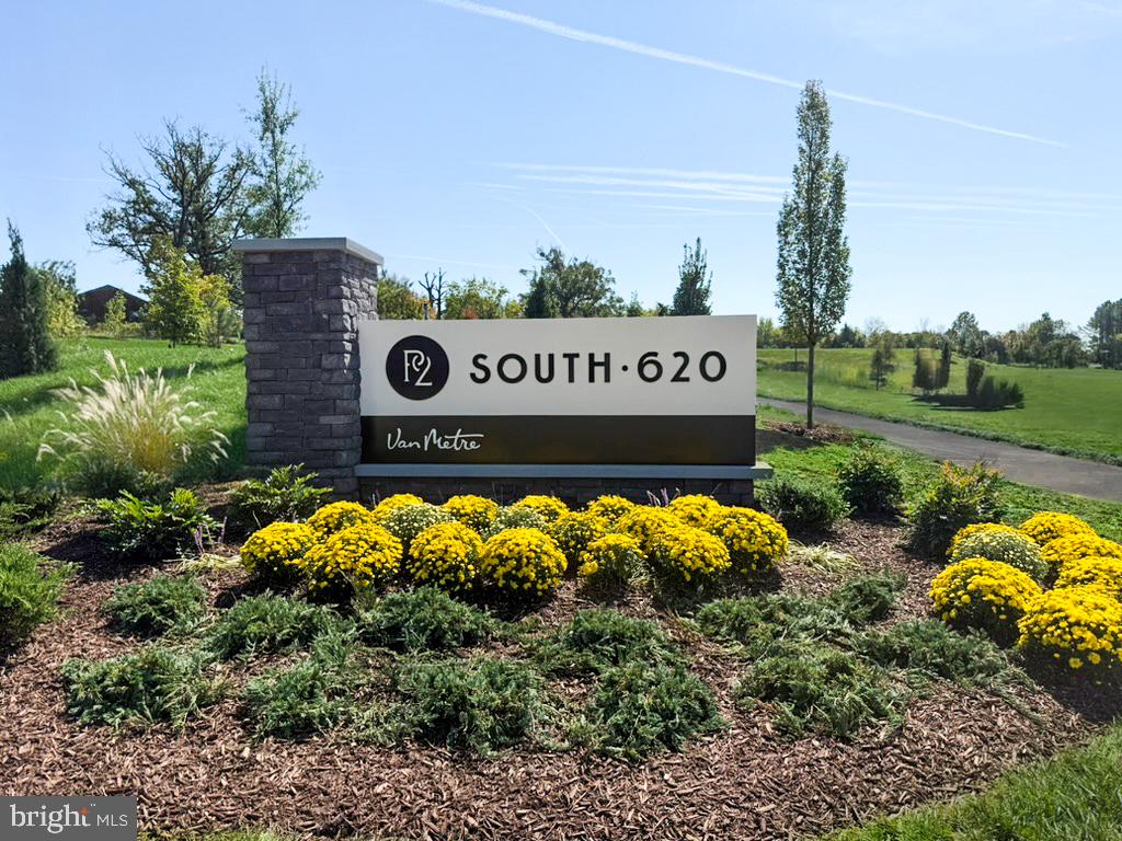 2 Ambrose Tree Pl #sondra 31-f2 Property Photo 16