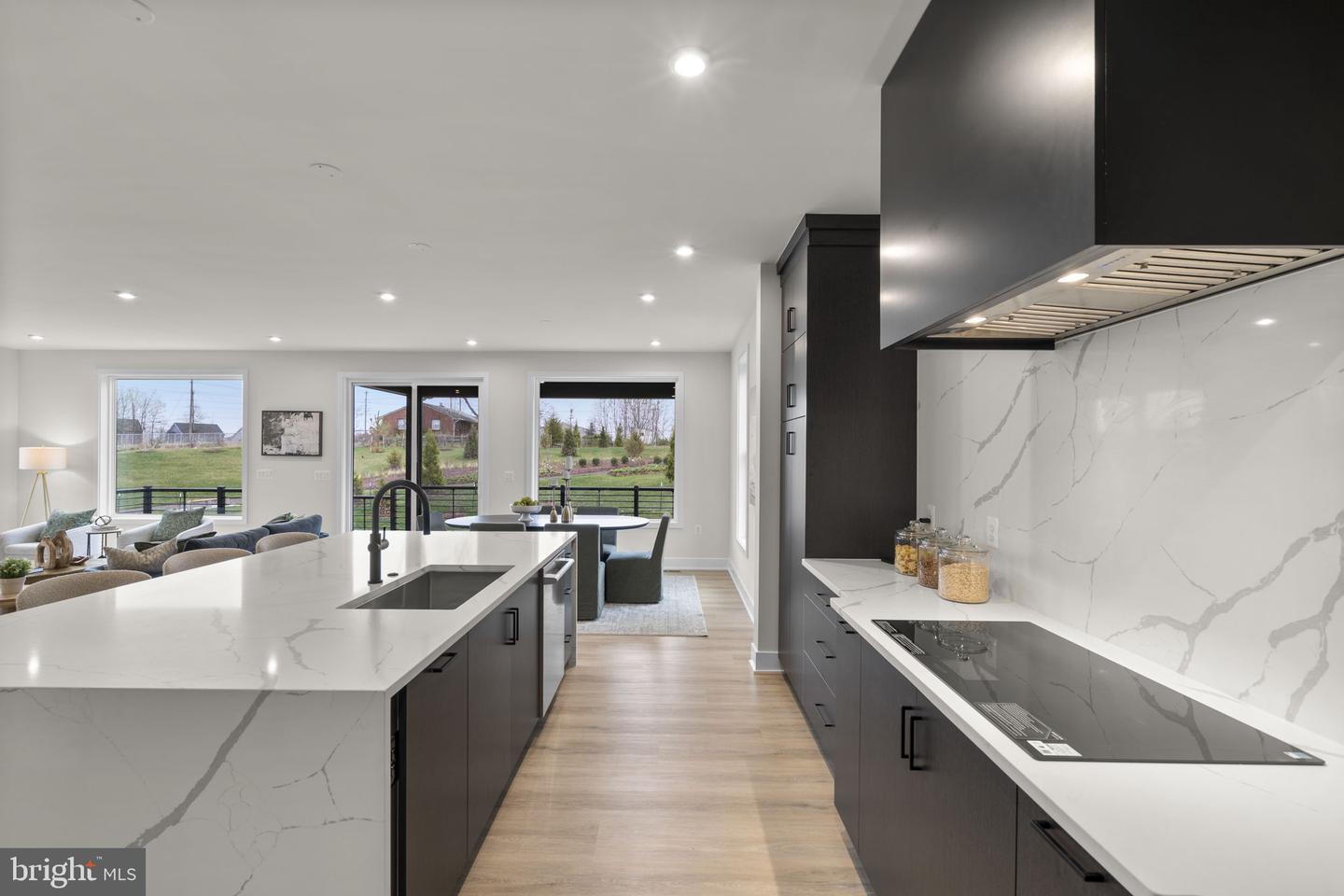 3 Ambrose Tree Pl #sasha 31-f2 Property Photo 9
