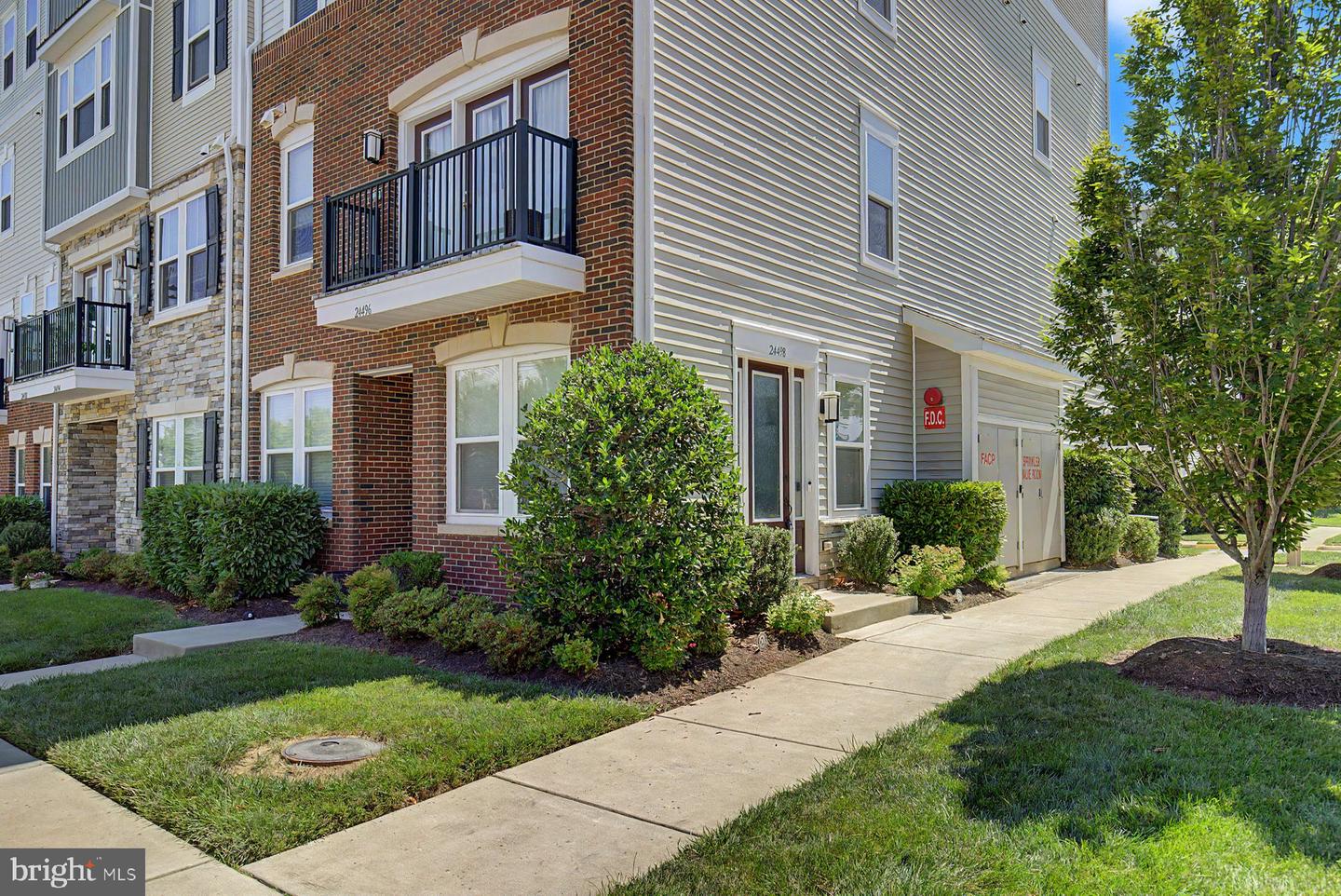 24498 Amherst Forest Ter Property Photo 2