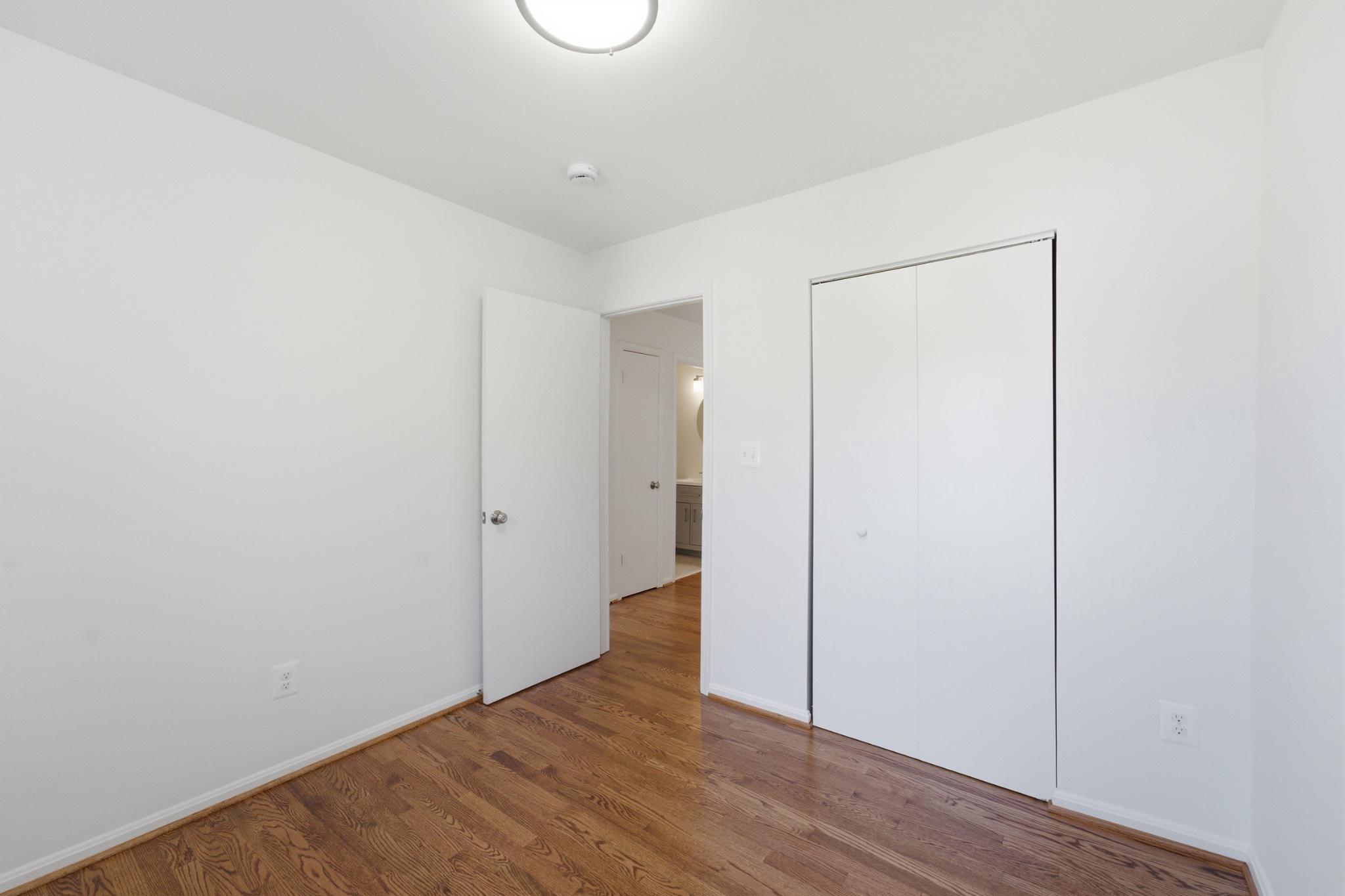 46757 Hobblebush Ter Property Photo 27