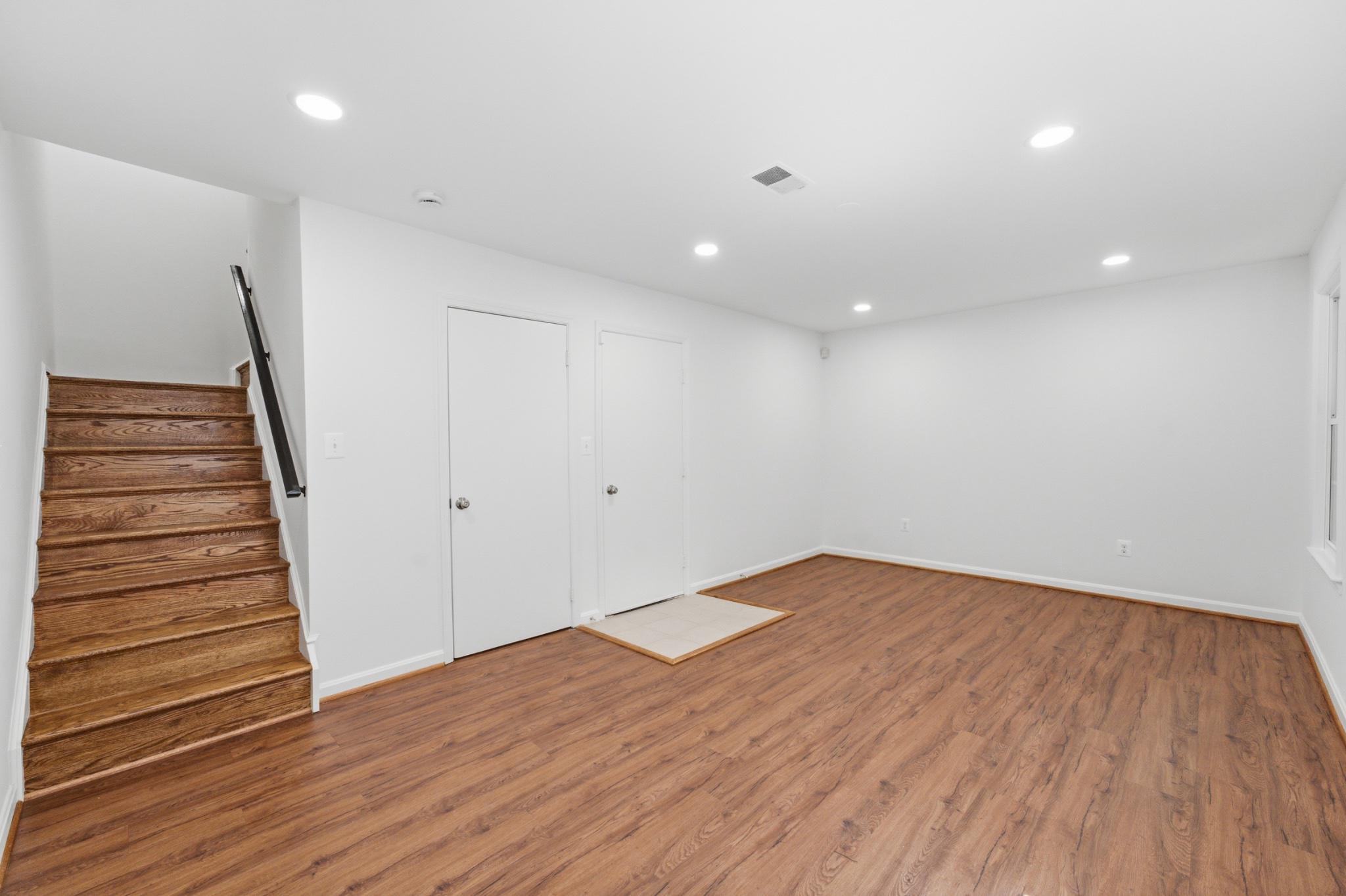 46757 Hobblebush Ter Property Photo 30