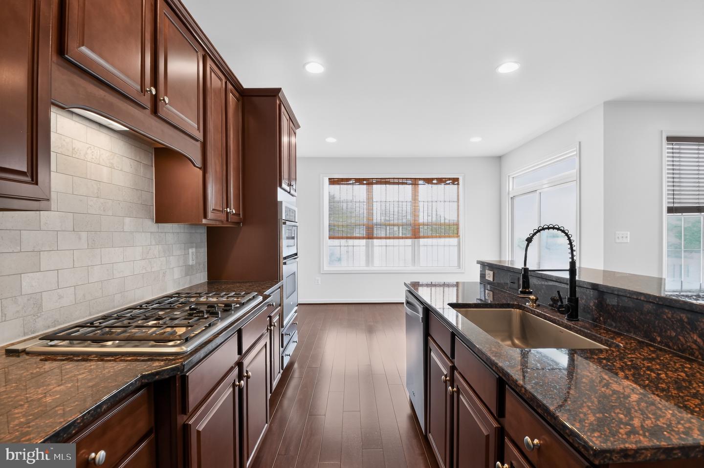 25099 Prairie Fire Sq Property Photo 11