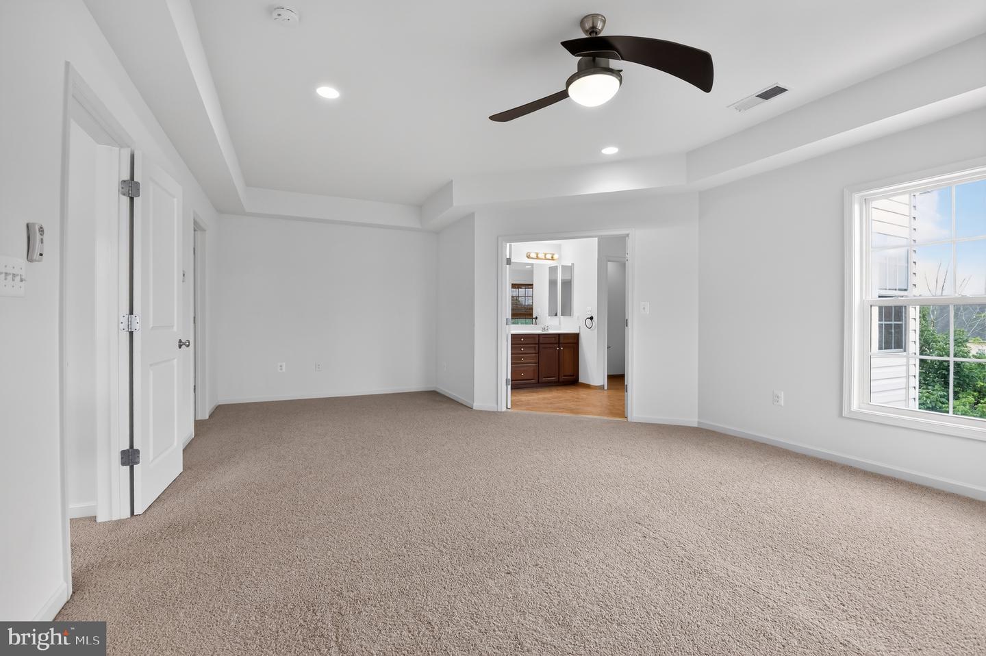 25099 Prairie Fire Sq Property Photo 26