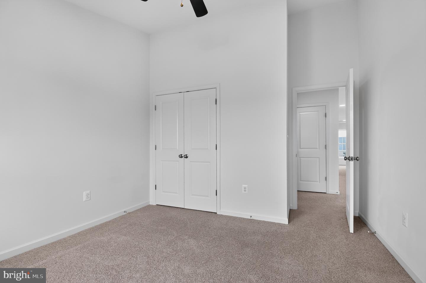 25099 Prairie Fire Sq Property Photo 32