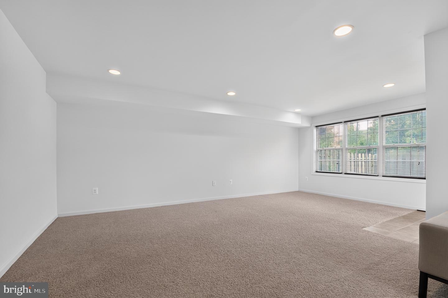 25099 Prairie Fire Sq Property Photo 38